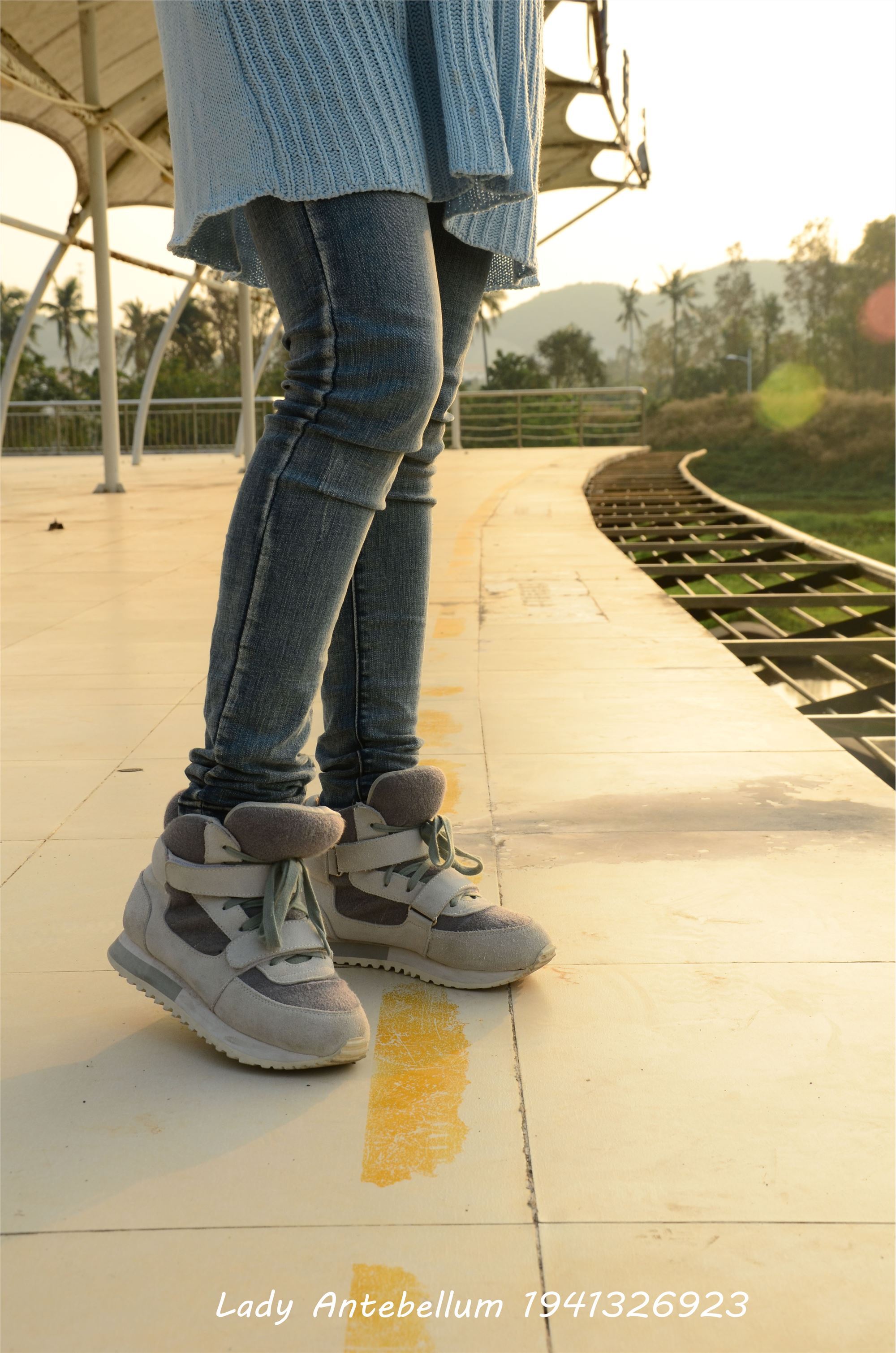 [战前女神] 恋足美腿棉袜女神级摄影套图 008