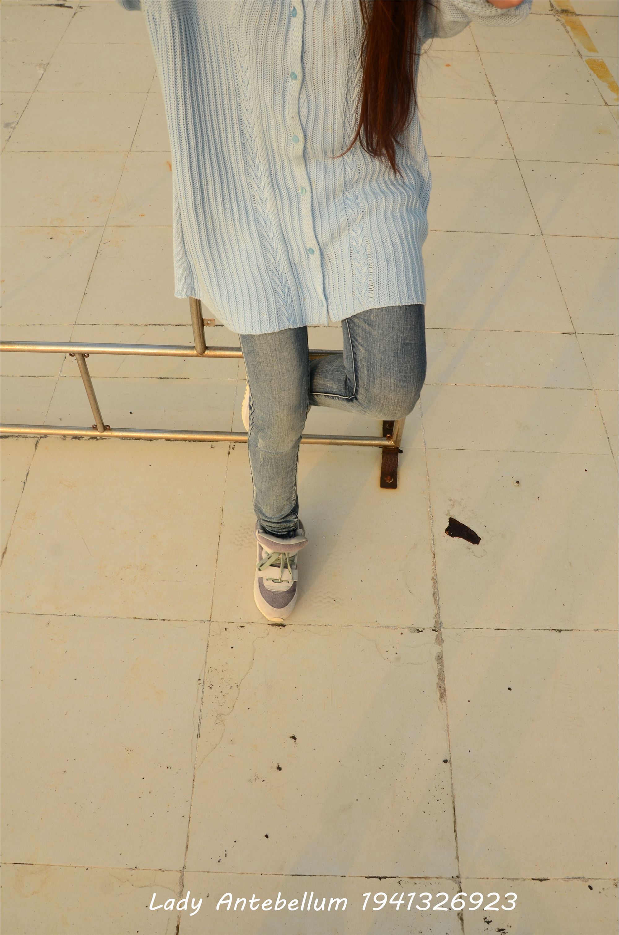 [战前女神] 恋足美腿棉袜女神级摄影套图 008