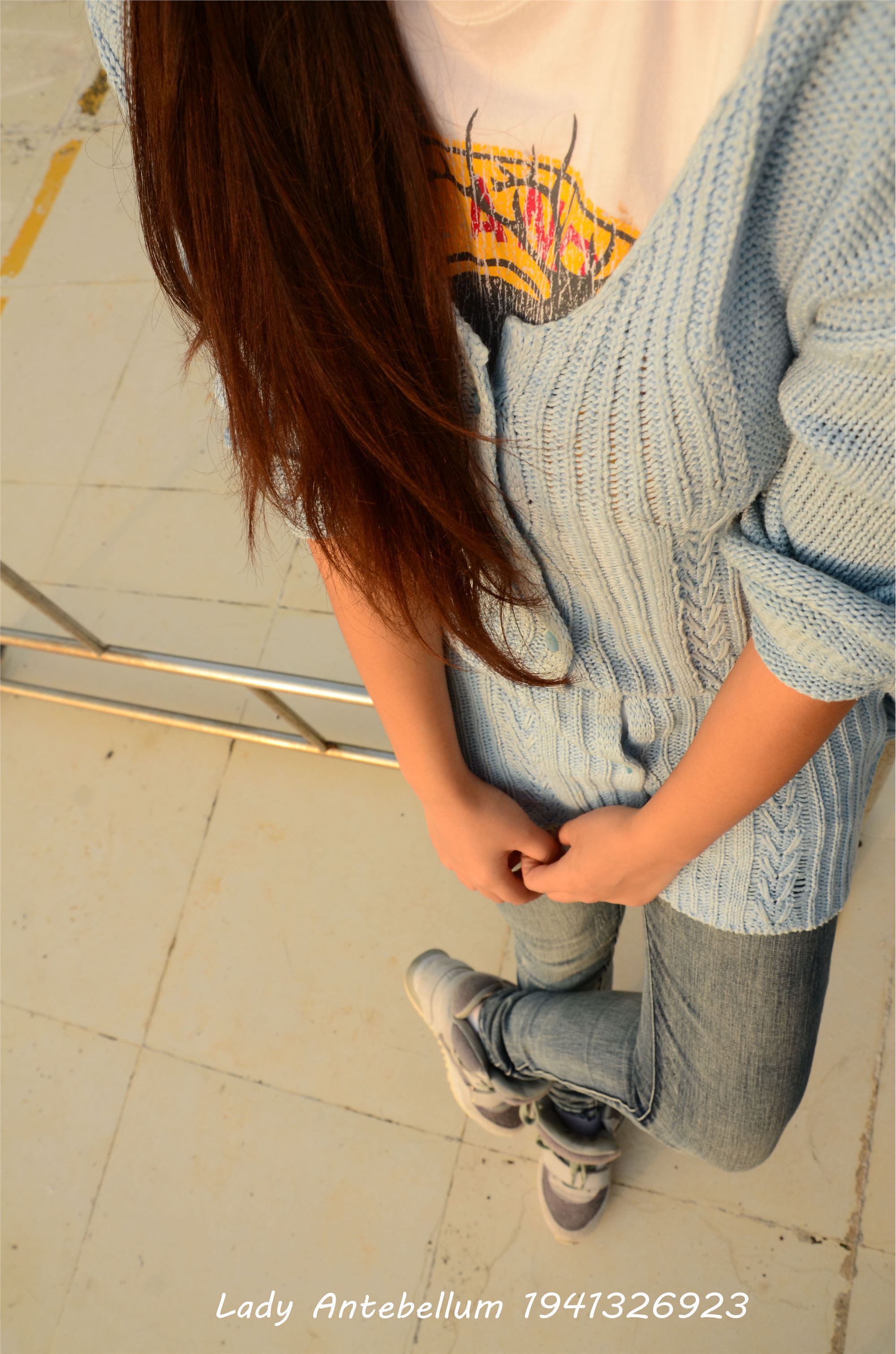 [战前女神] 恋足美腿棉袜女神级摄影套图 008