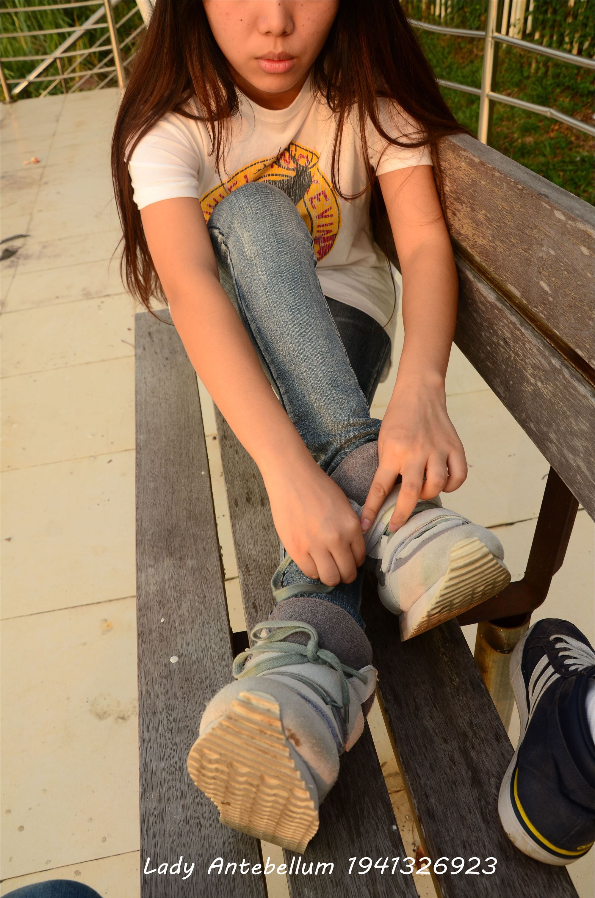 [战前女神] 恋足美腿棉袜女神级摄影套图 008