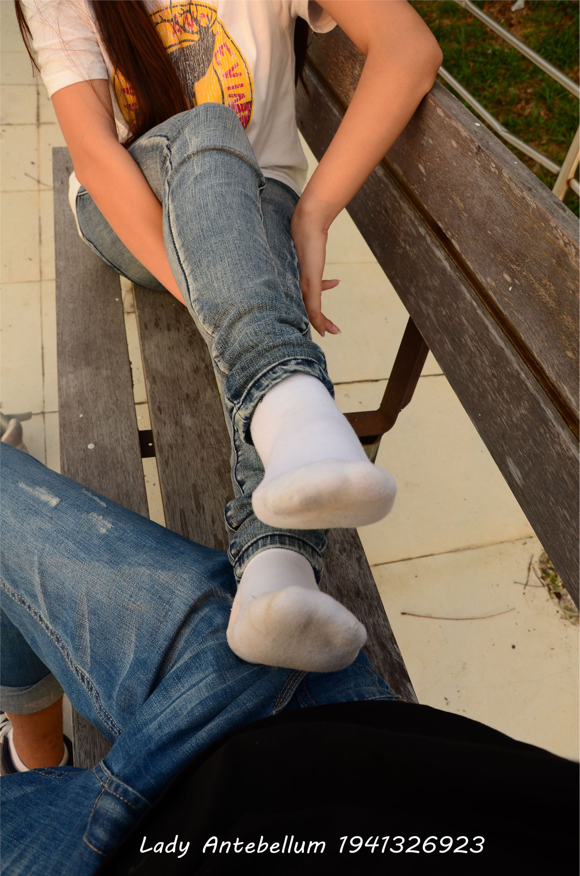 [战前女神] 恋足美腿棉袜女神级摄影套图 008