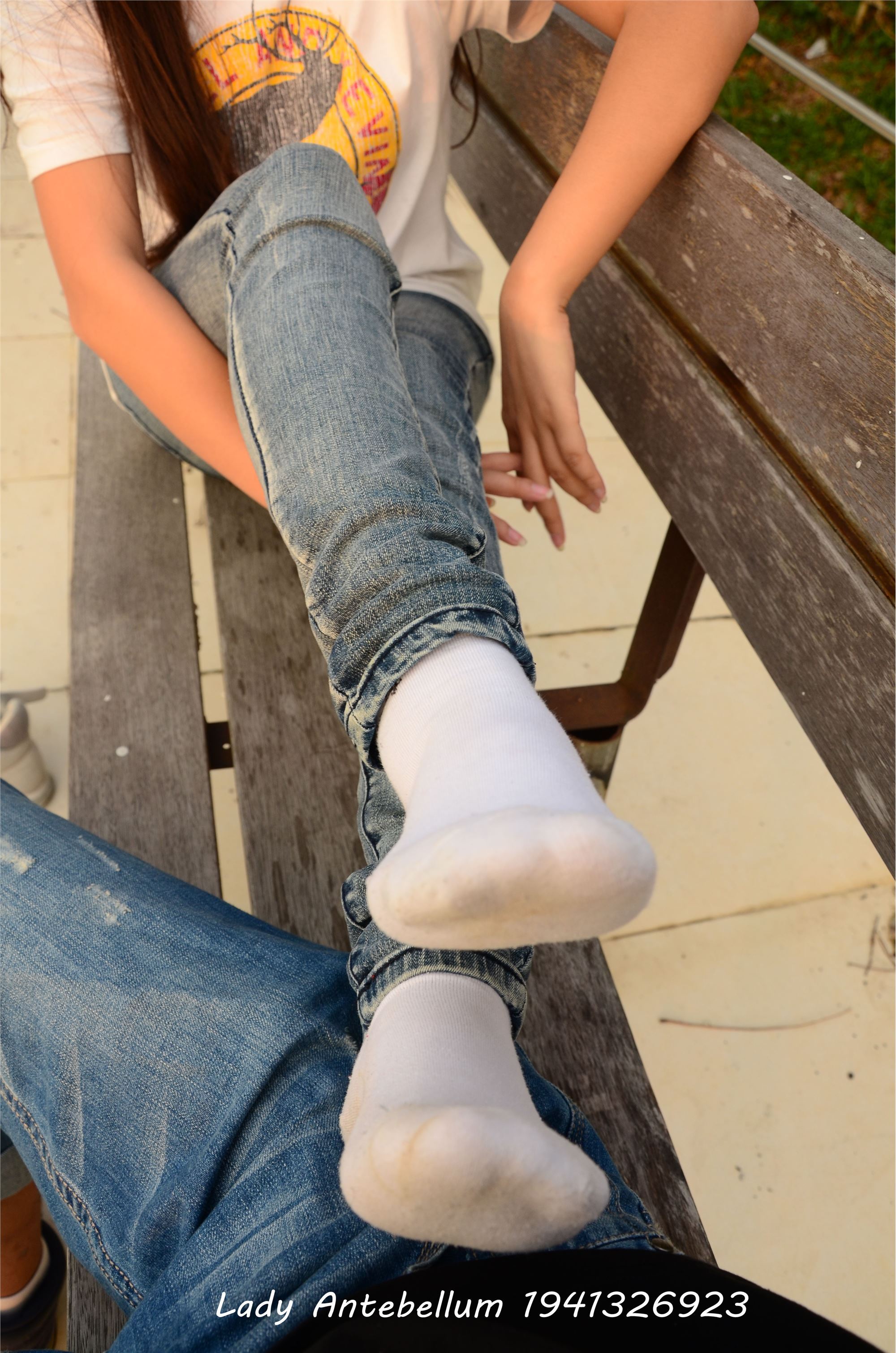 [战前女神] 恋足美腿棉袜女神级摄影套图 008