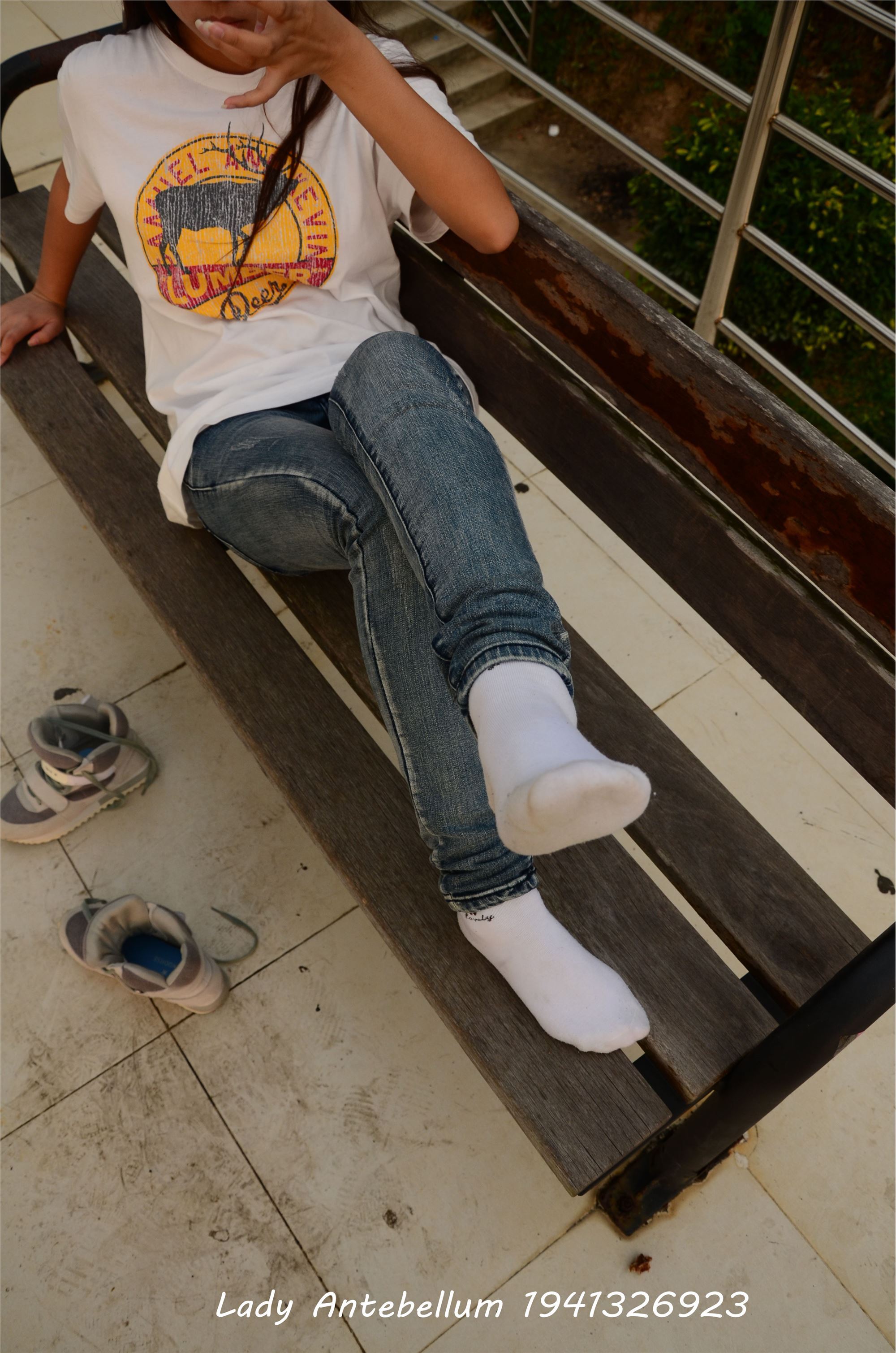 [战前女神] 恋足美腿棉袜女神级摄影套图 008