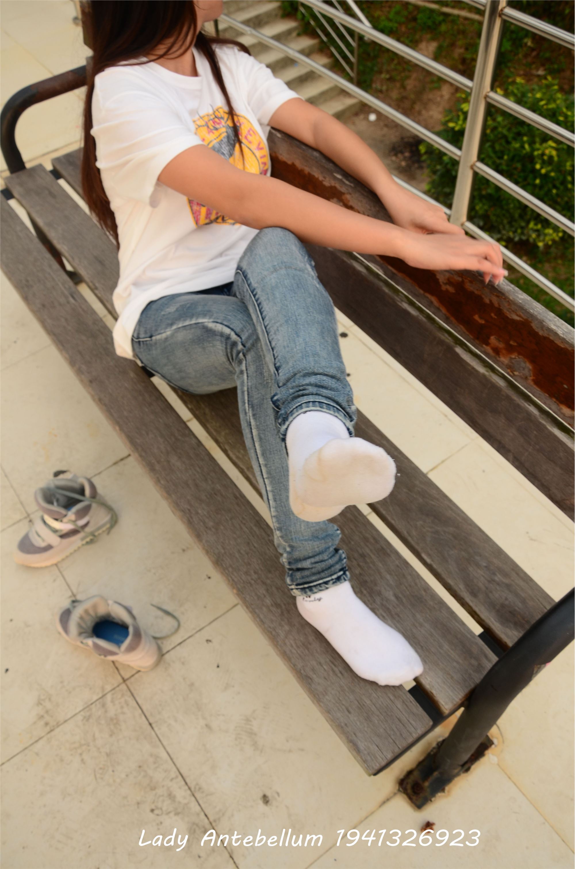 [战前女神] 恋足美腿棉袜女神级摄影套图 008