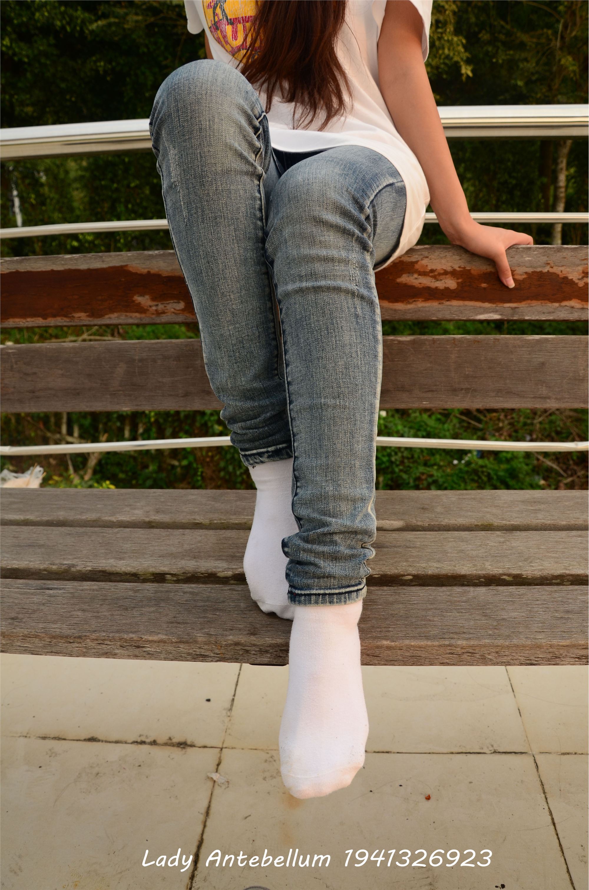 [战前女神] 恋足美腿棉袜女神级摄影套图 008