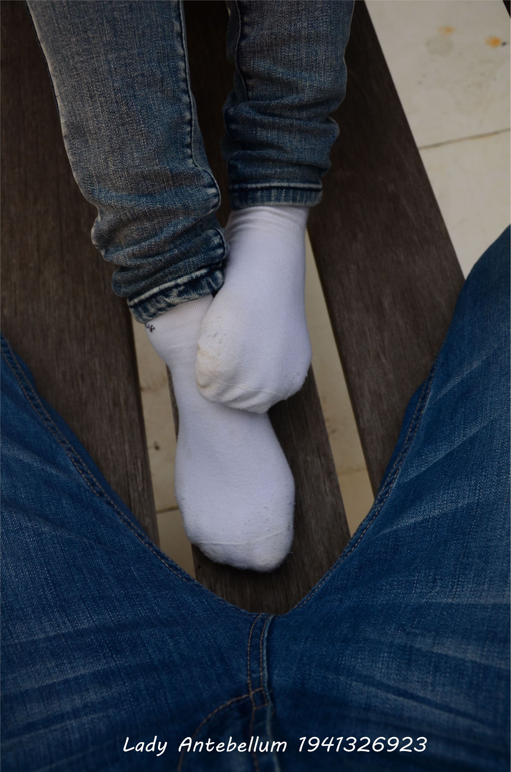 [战前女神] 恋足美腿棉袜女神级摄影套图 008