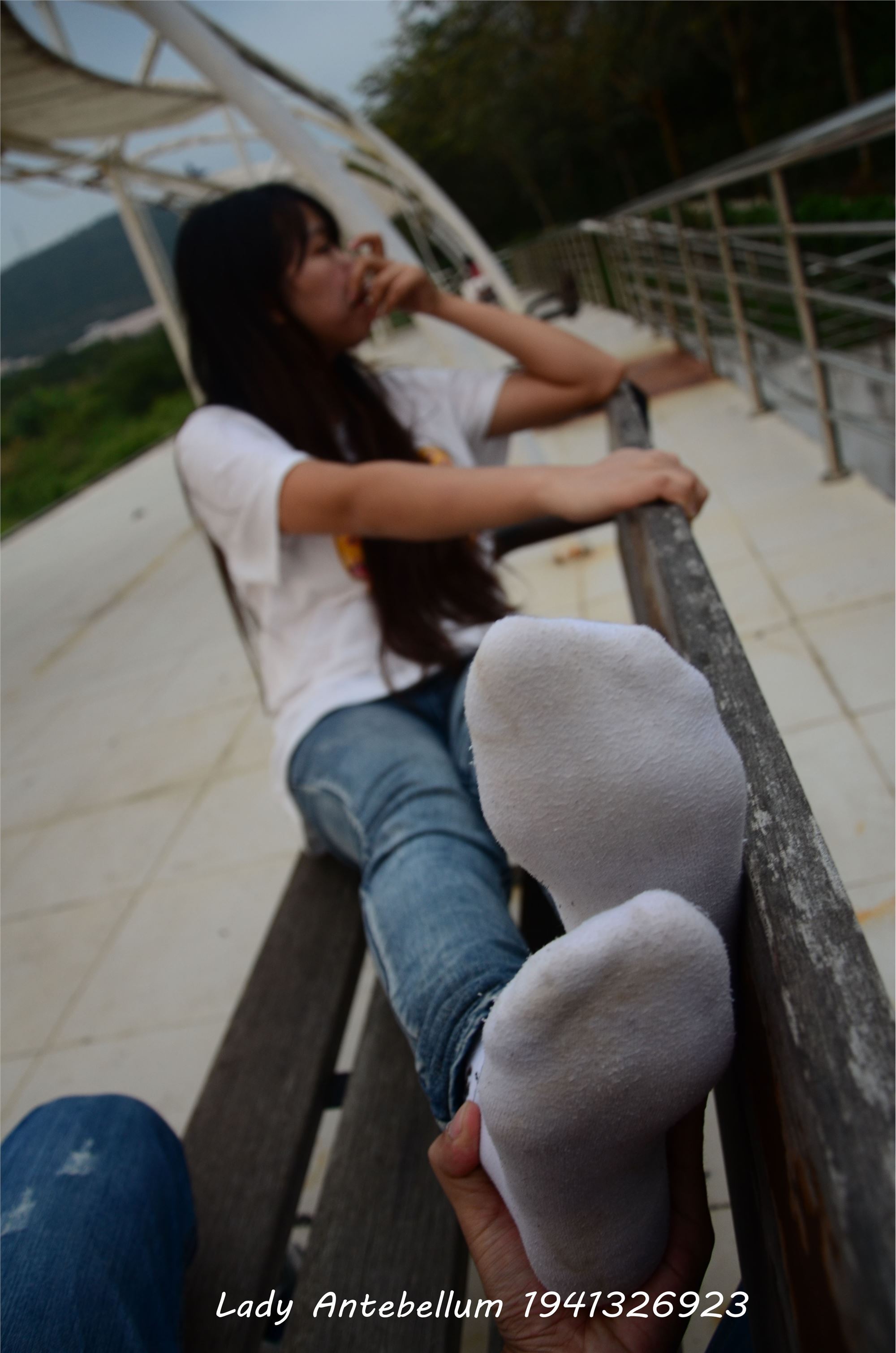 [战前女神] 恋足美腿棉袜女神级摄影套图 008