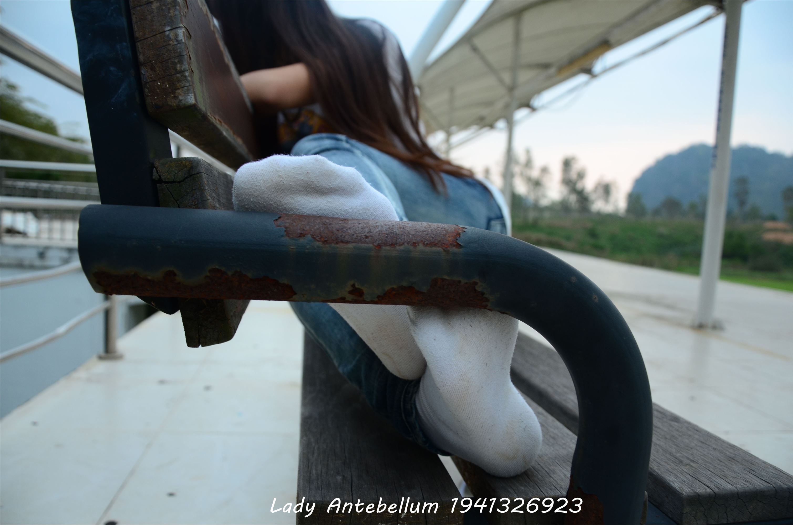 [战前女神] 恋足美腿棉袜女神级摄影套图 008