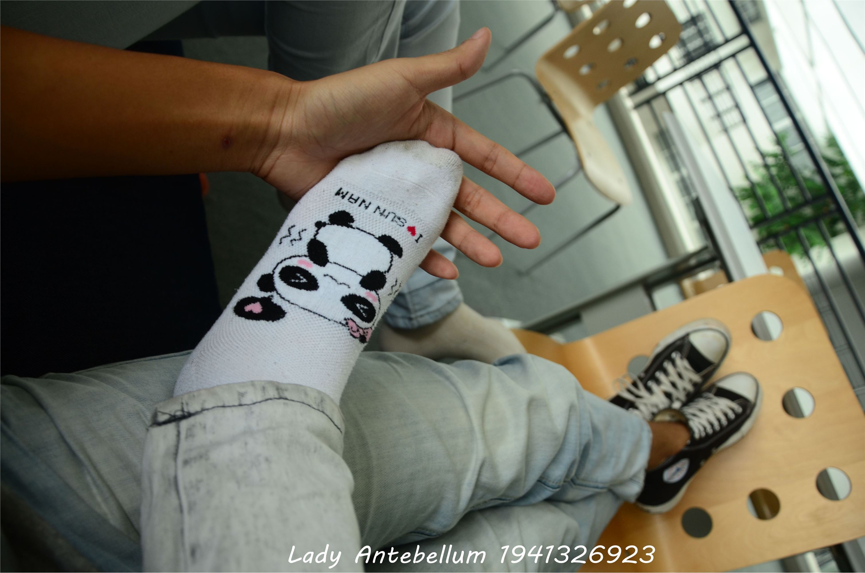 [战前女神] 恋足美腿棉袜女神级摄影套图 010