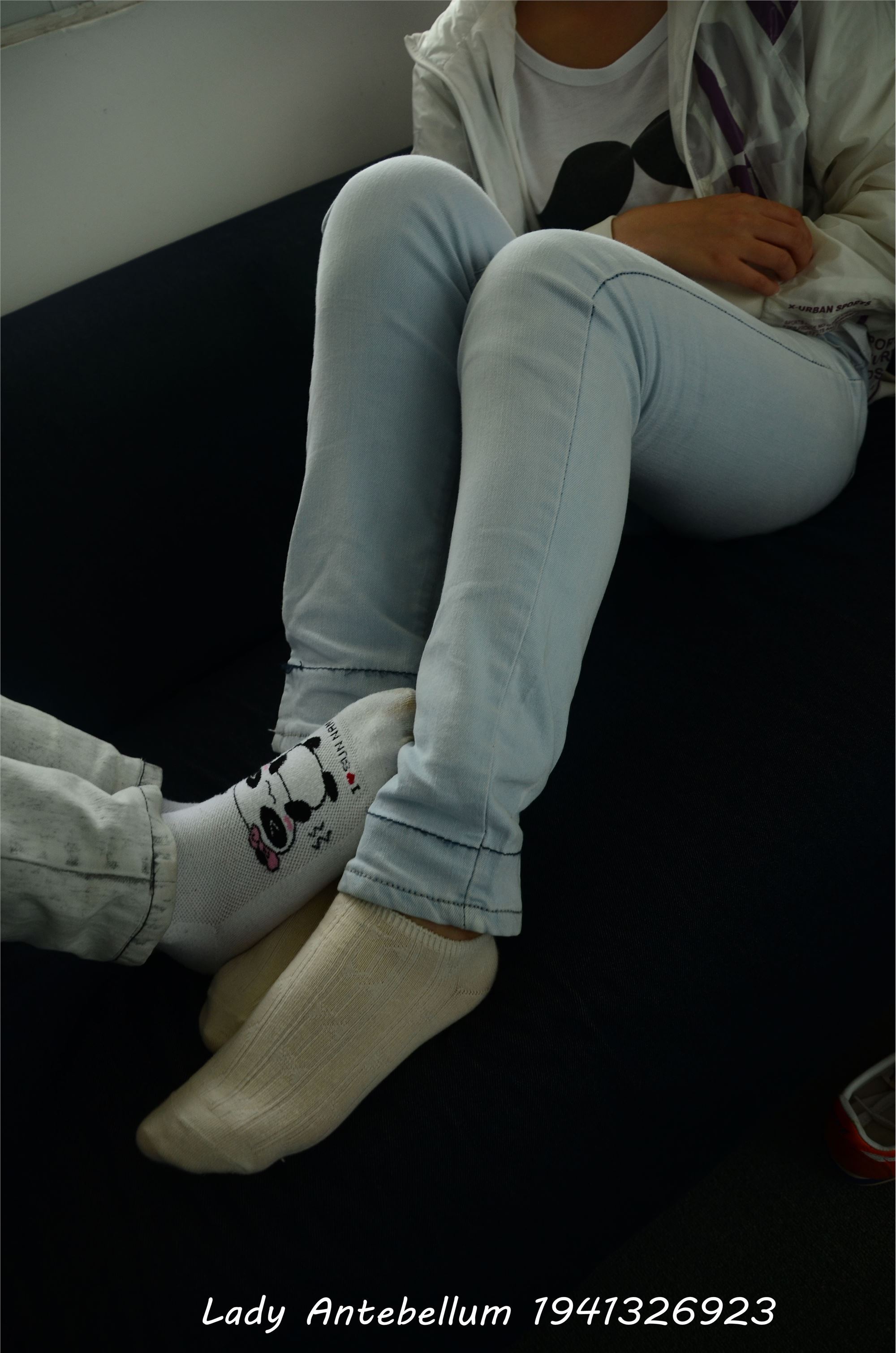 [战前女神] 恋足美腿棉袜女神级摄影套图 010