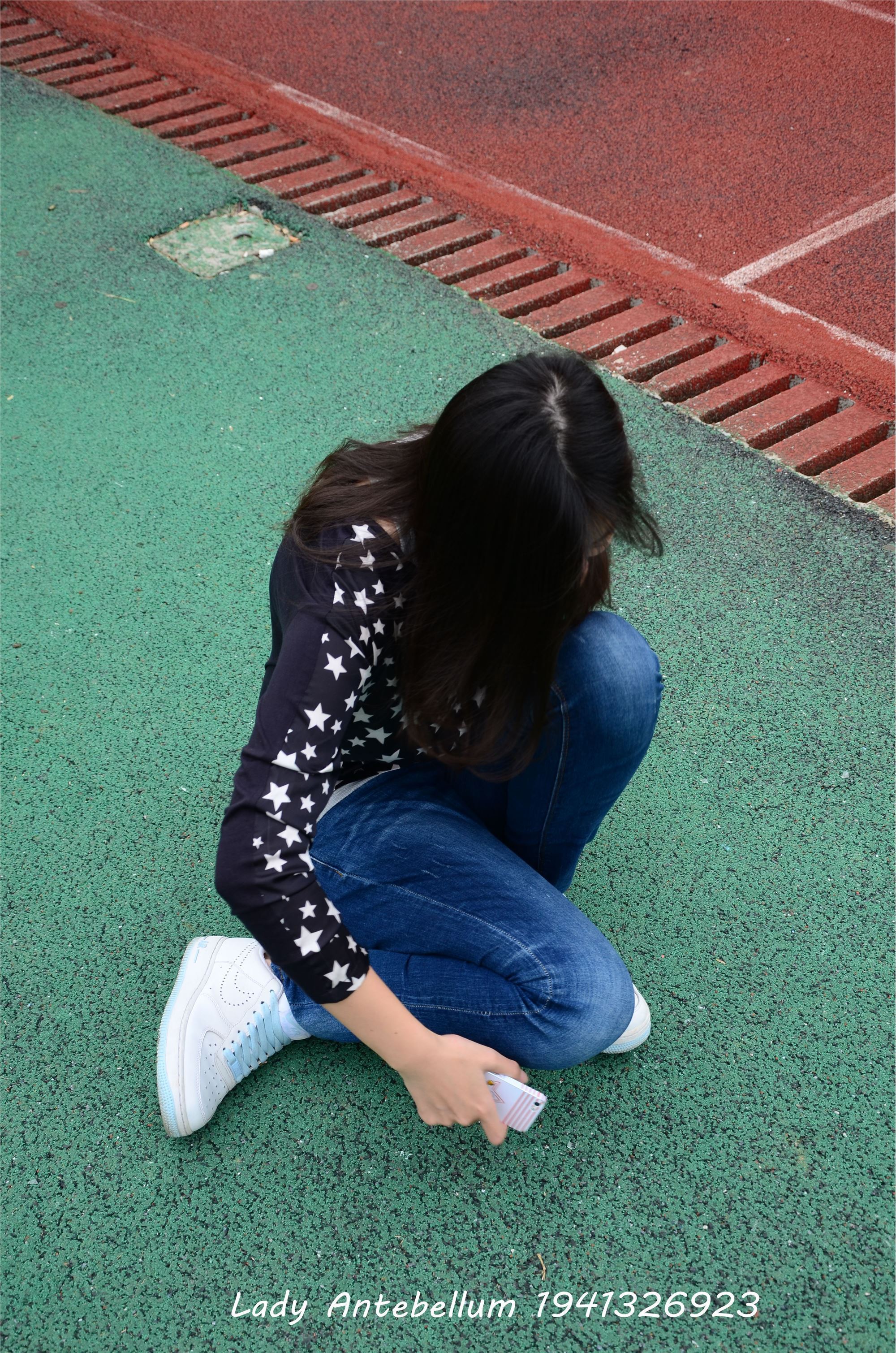 [战前女神] 恋足美腿棉袜女神级摄影套图 011