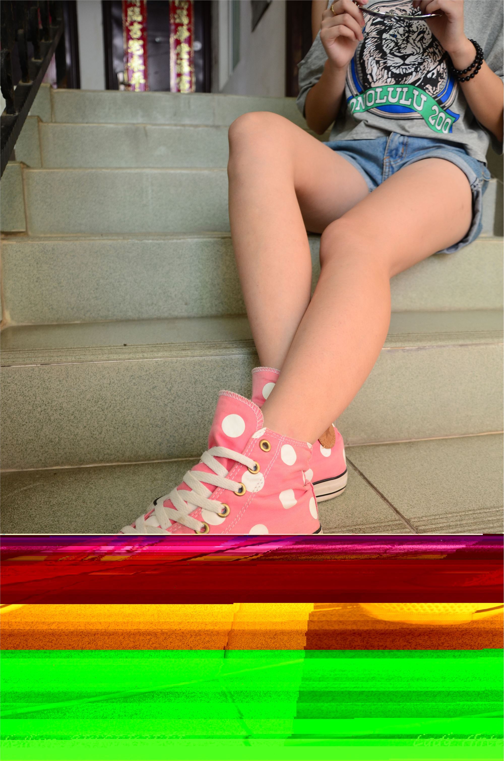 [战前女神] 恋足美腿棉袜女神级摄影套图 012