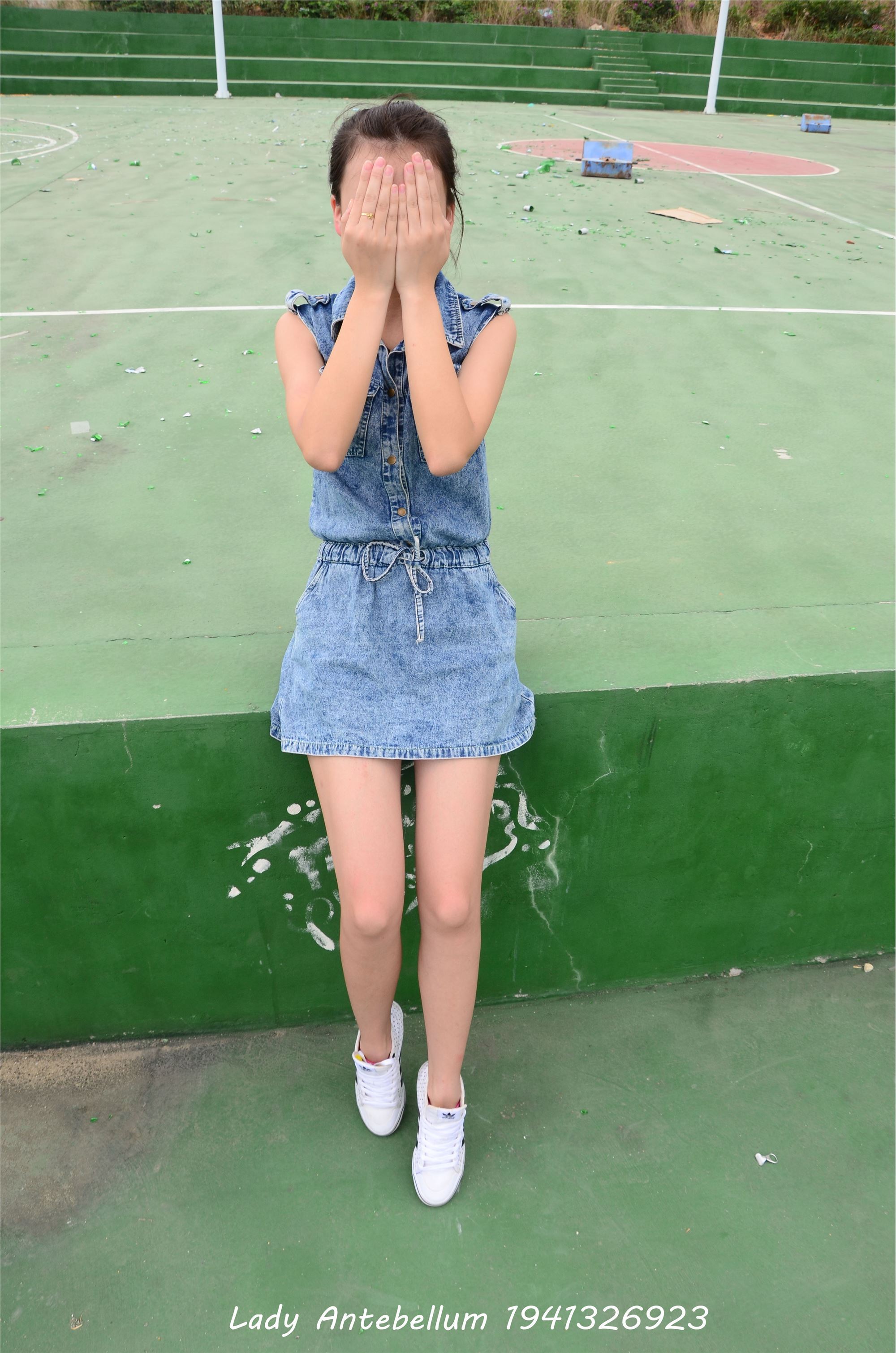 [战前女神] 恋足美腿棉袜女神级摄影套图 012