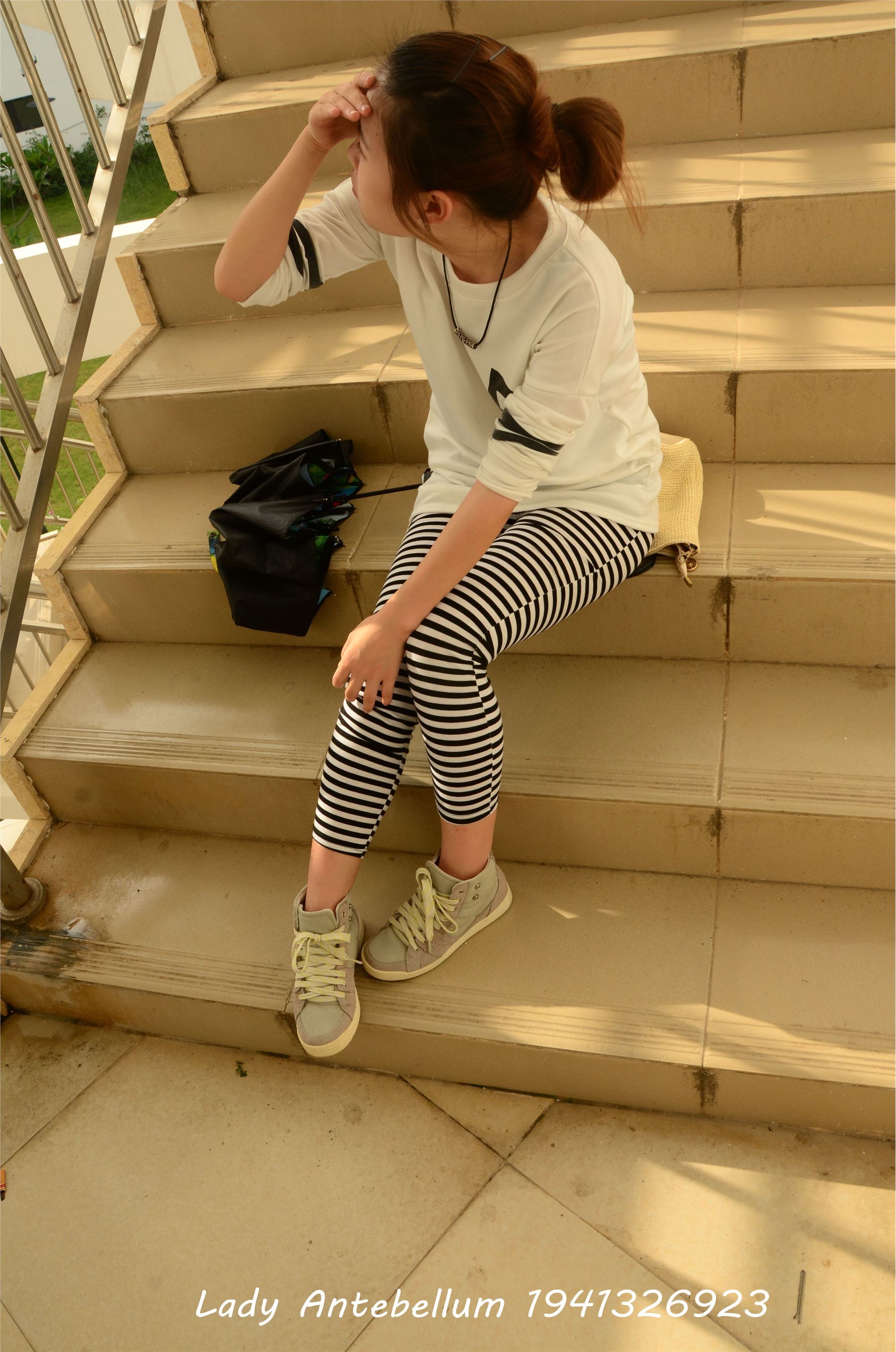 [战前女神] 恋足美腿棉袜女神级摄影套图 013