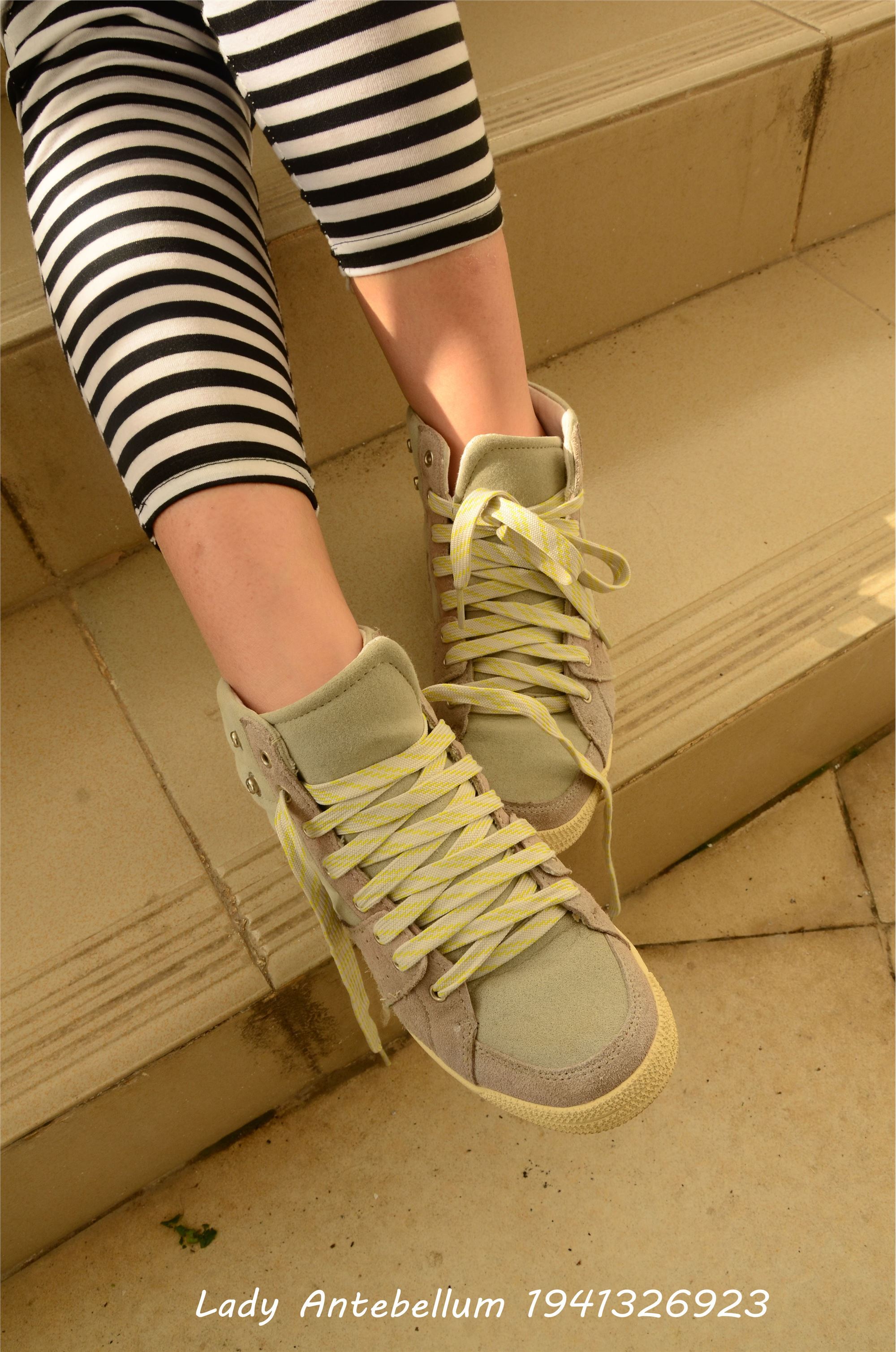 [战前女神] 恋足美腿棉袜女神级摄影套图 013