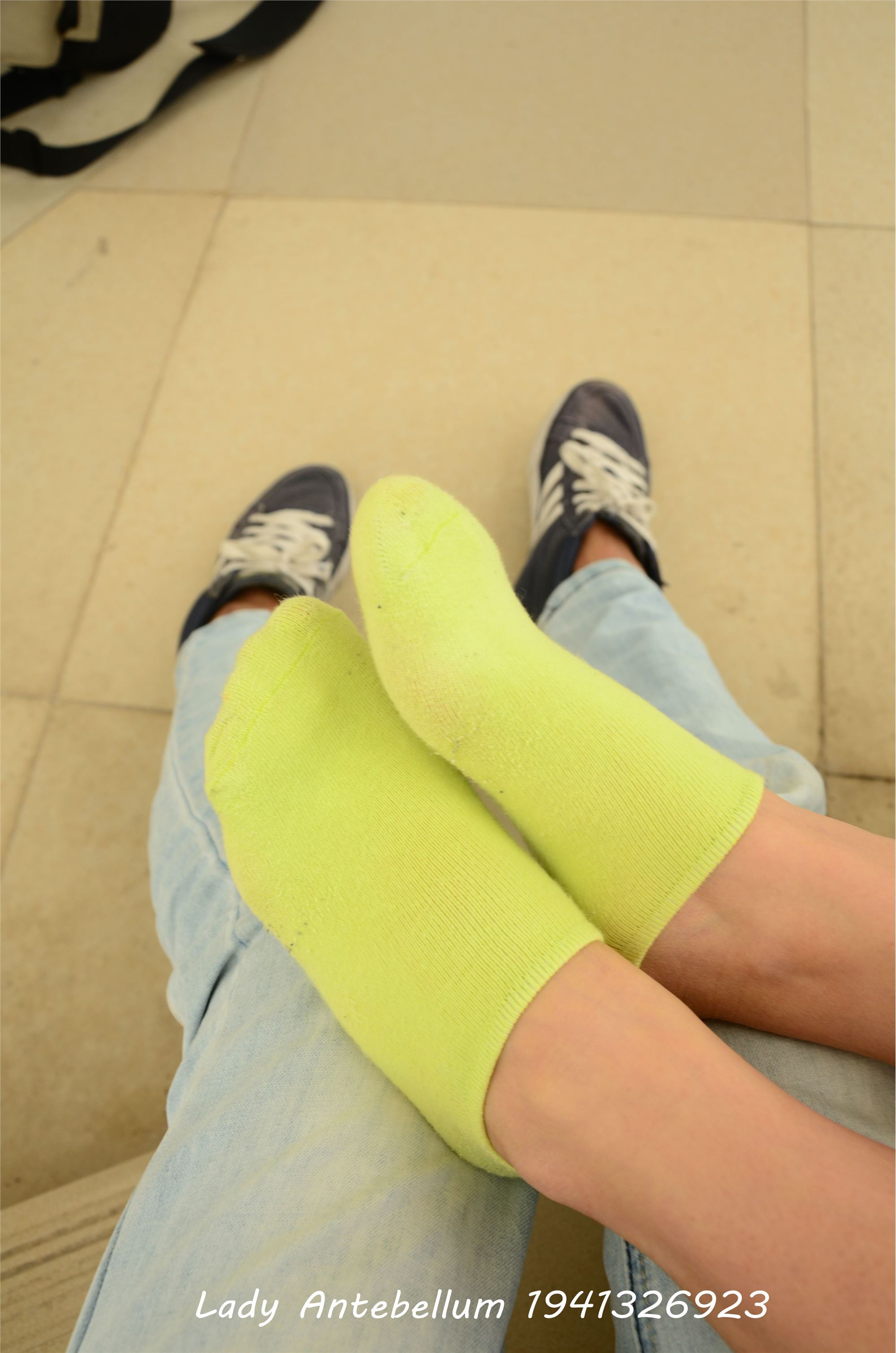 [战前女神] 恋足美腿棉袜女神级摄影套图 013