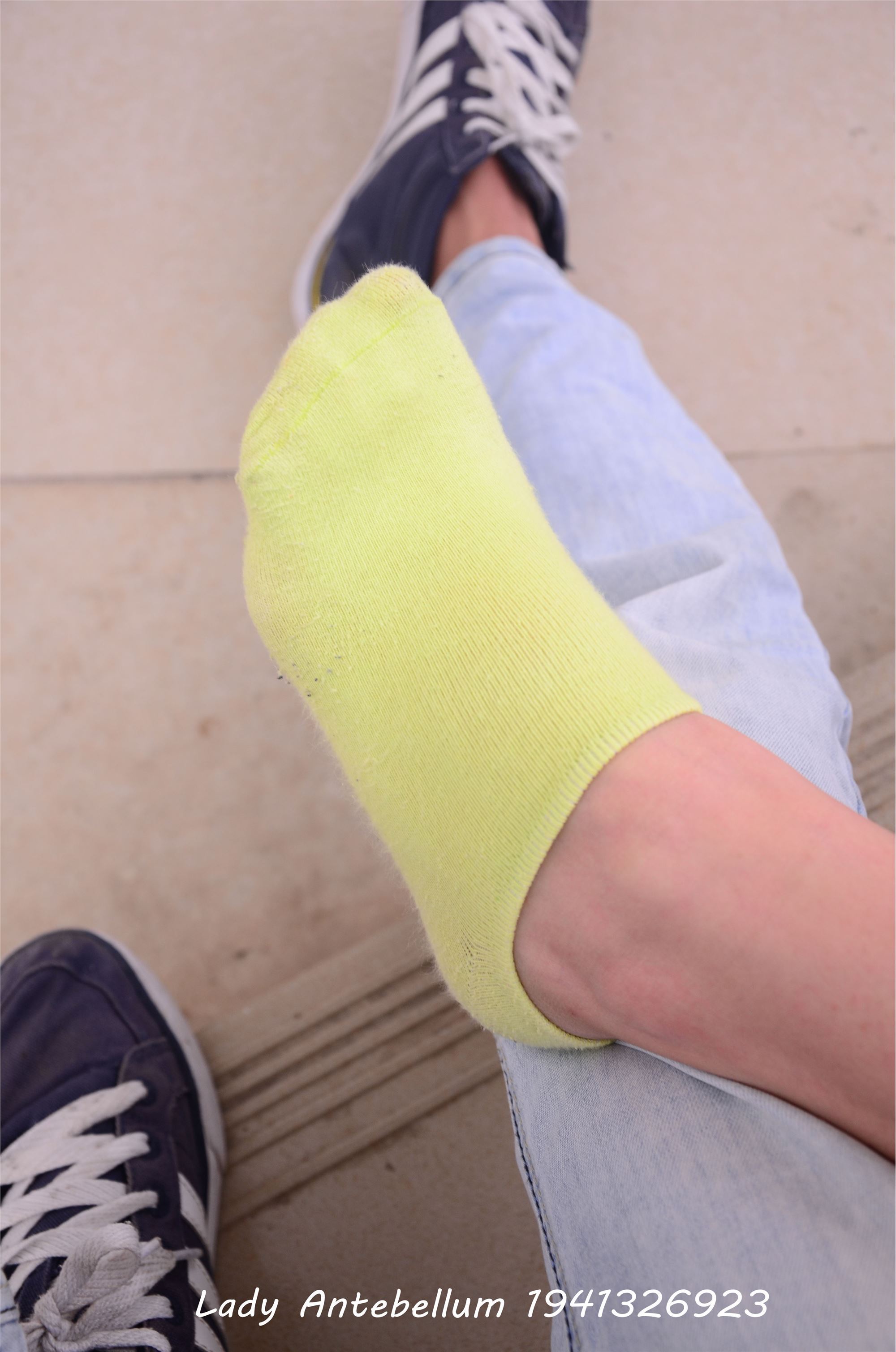 [战前女神] 恋足美腿棉袜女神级摄影套图 013