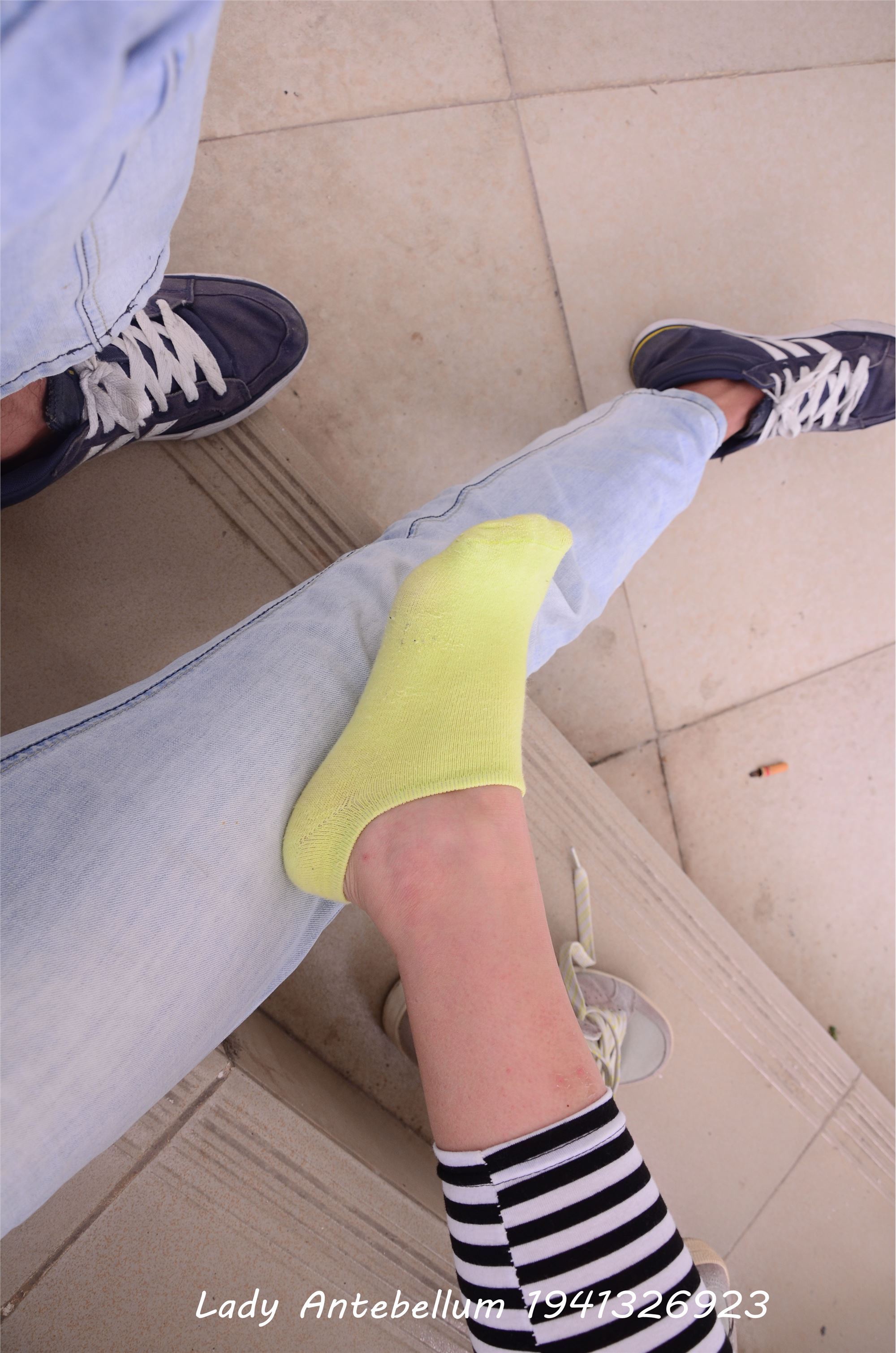 [战前女神] 恋足美腿棉袜女神级摄影套图 013