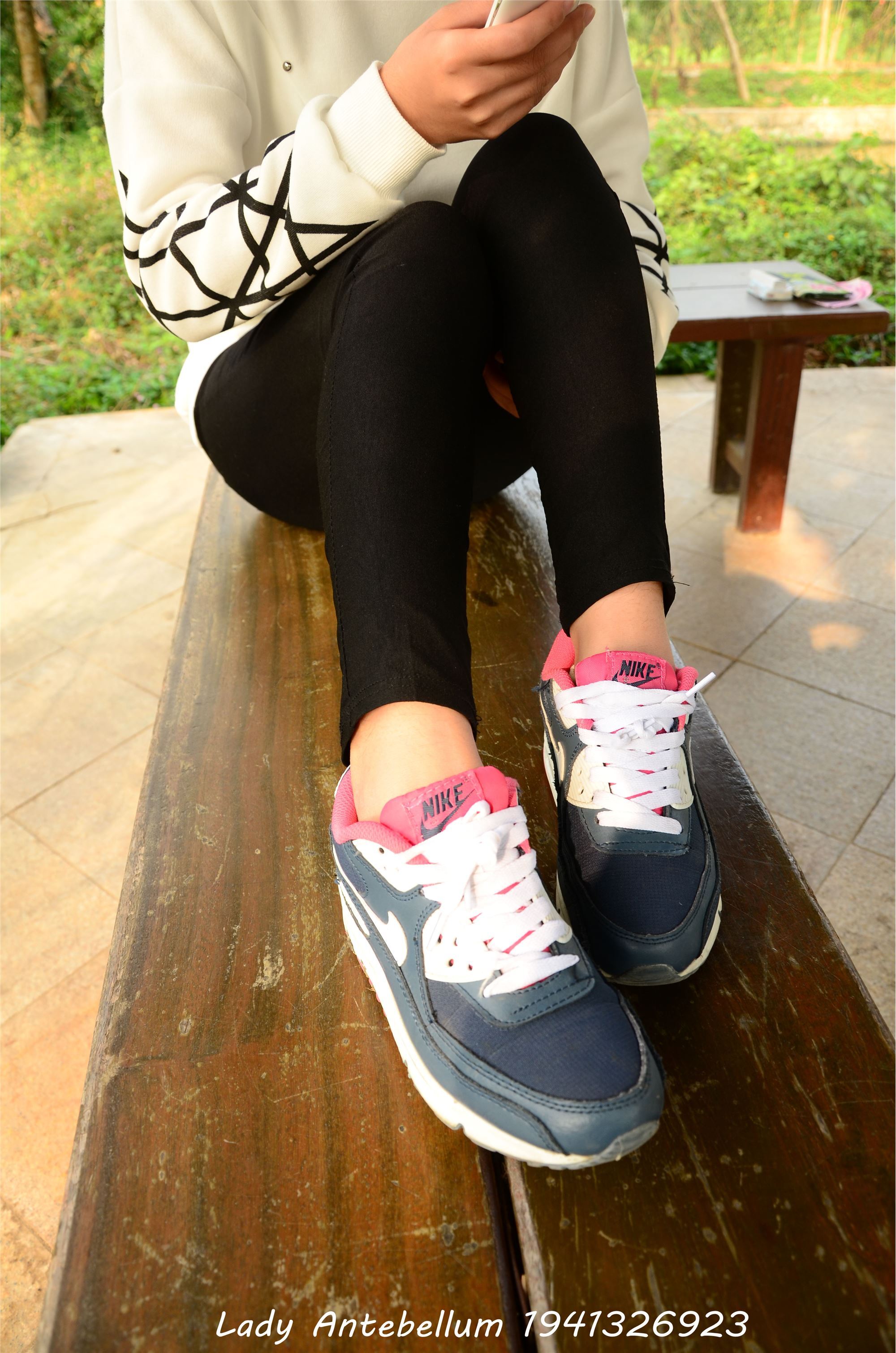 [战前女神] 恋足美腿棉袜女神级摄影套图 014