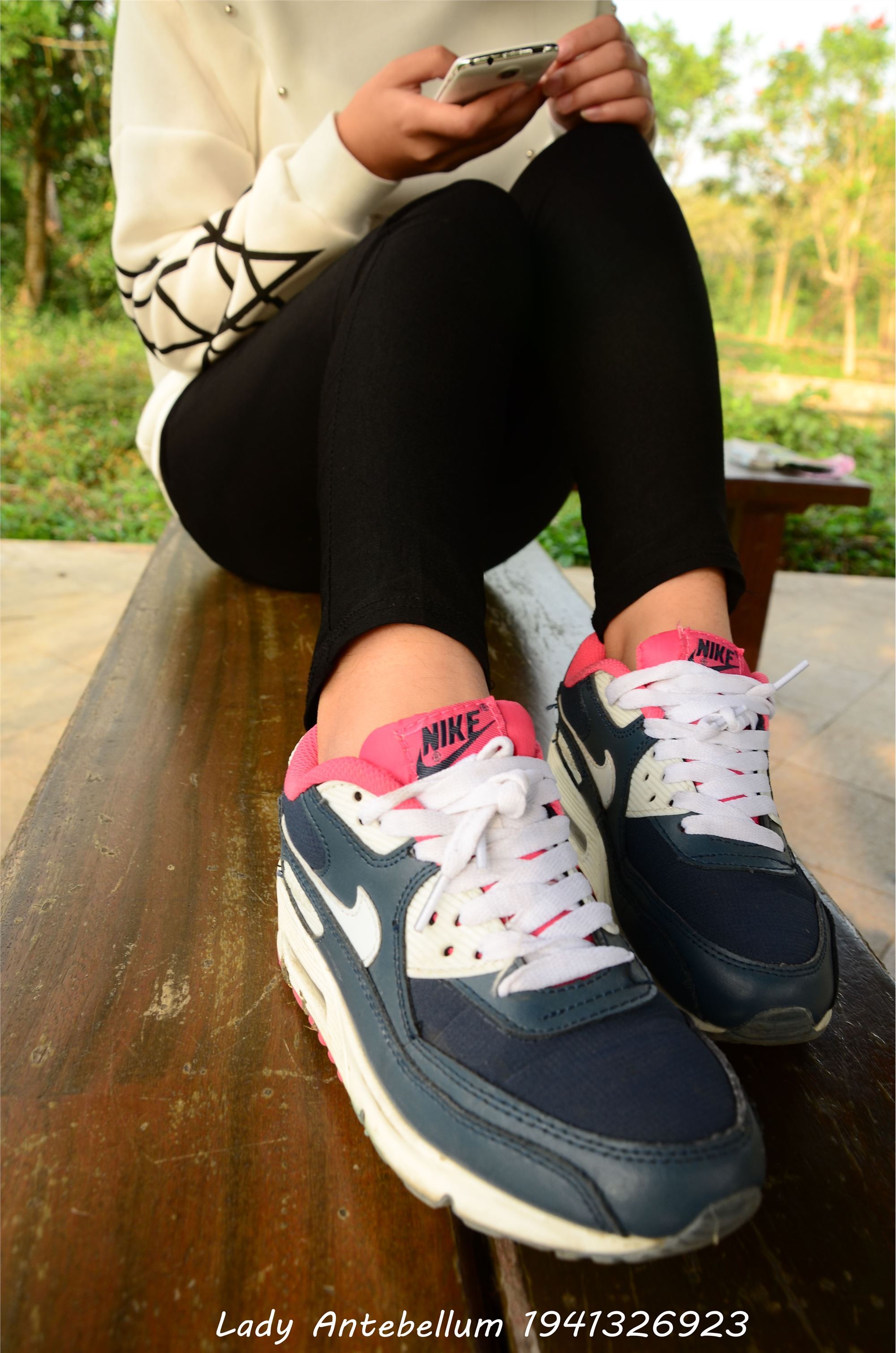 [战前女神] 恋足美腿棉袜女神级摄影套图 014