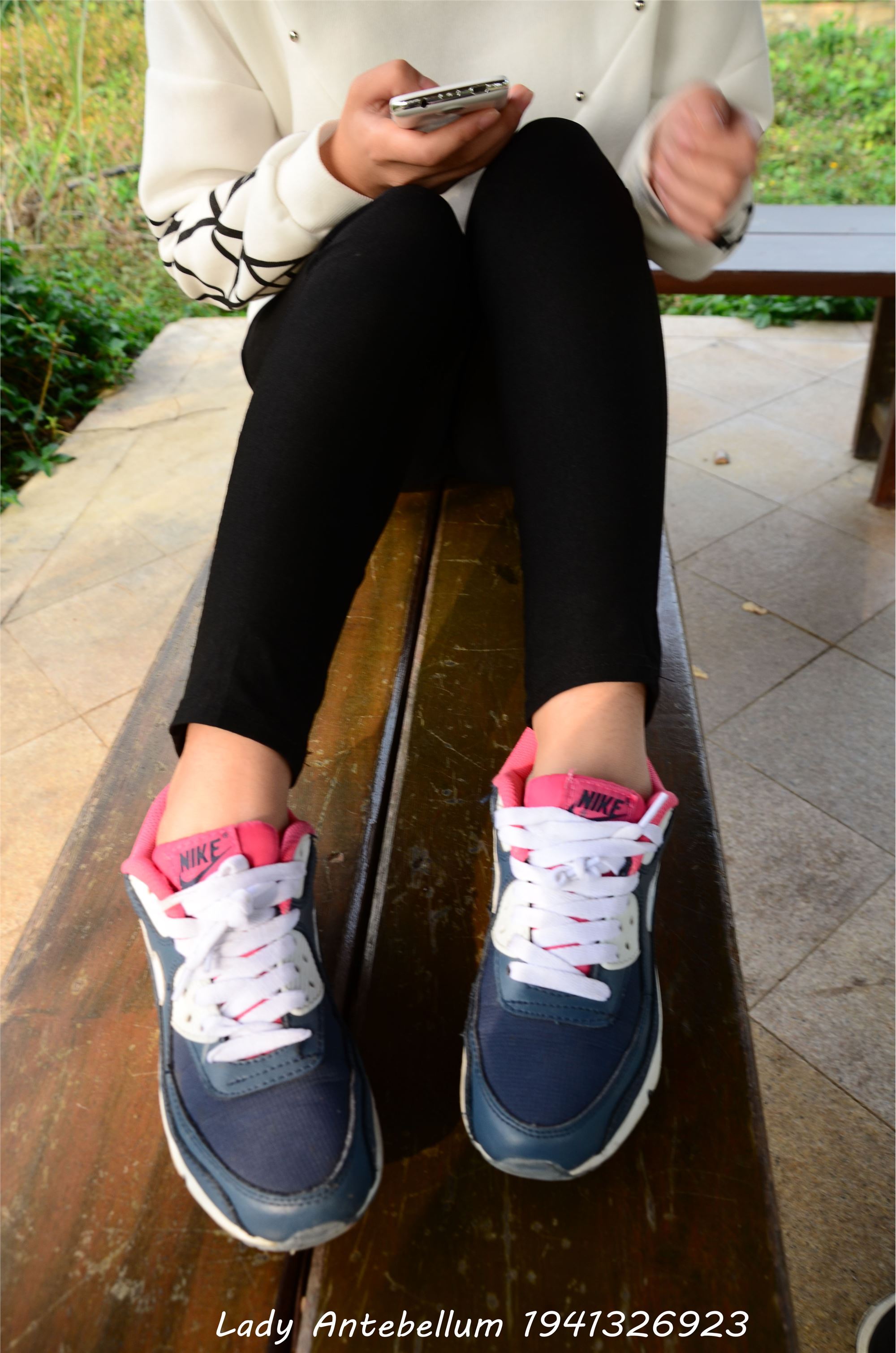 [战前女神] 恋足美腿棉袜女神级摄影套图 014