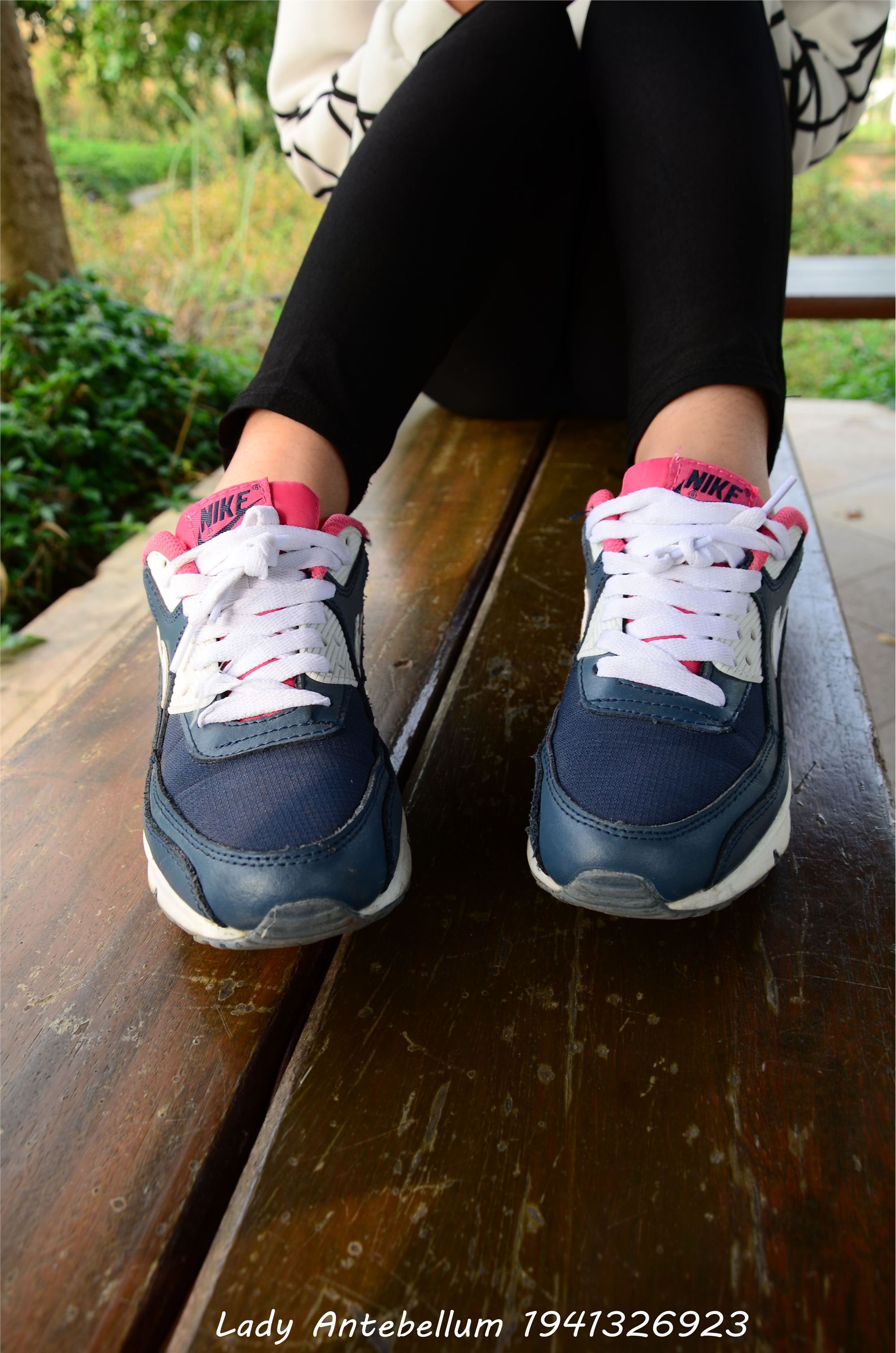 [战前女神] 恋足美腿棉袜女神级摄影套图 014