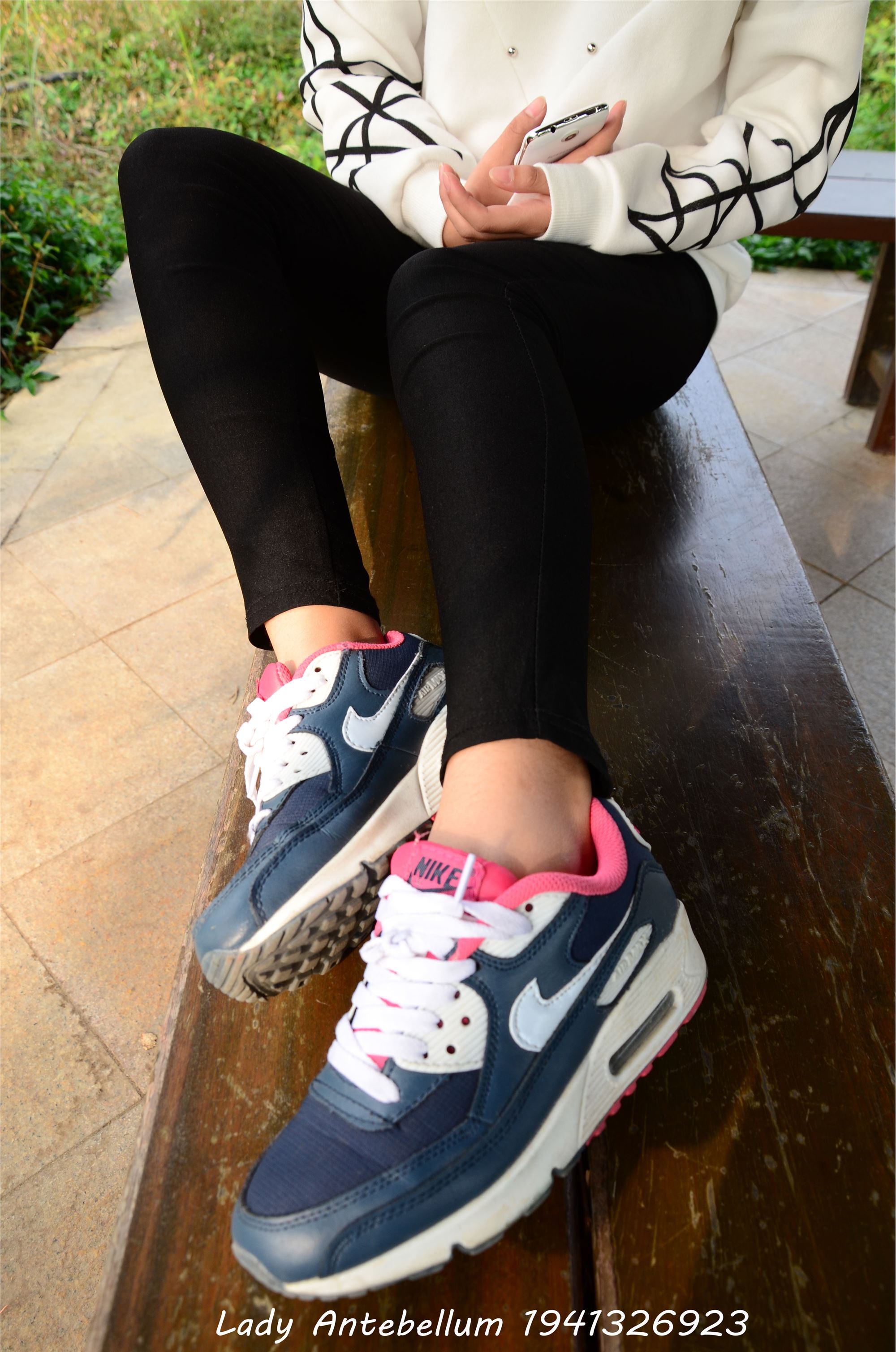 [战前女神] 恋足美腿棉袜女神级摄影套图 014