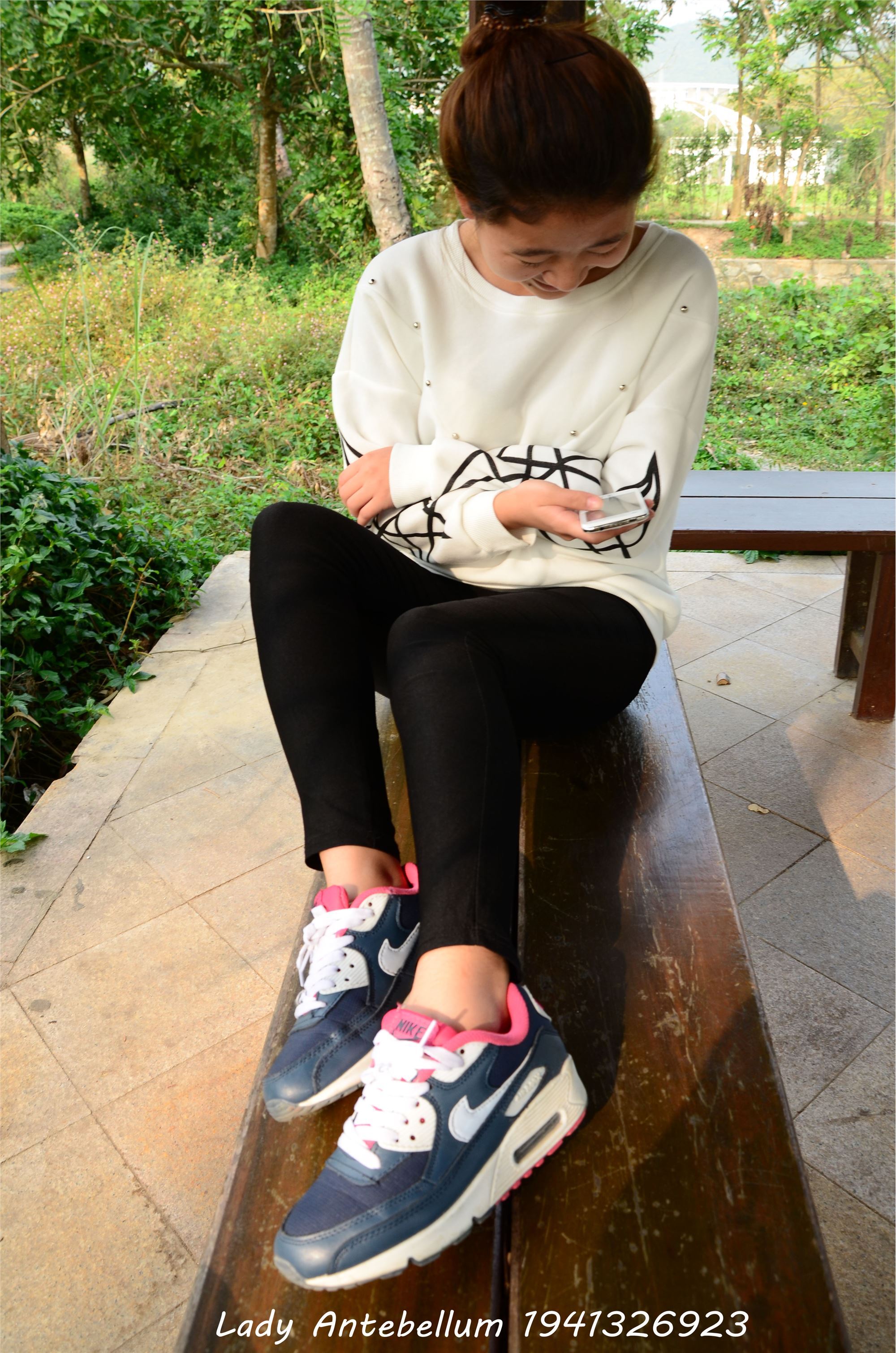 [战前女神] 恋足美腿棉袜女神级摄影套图 014