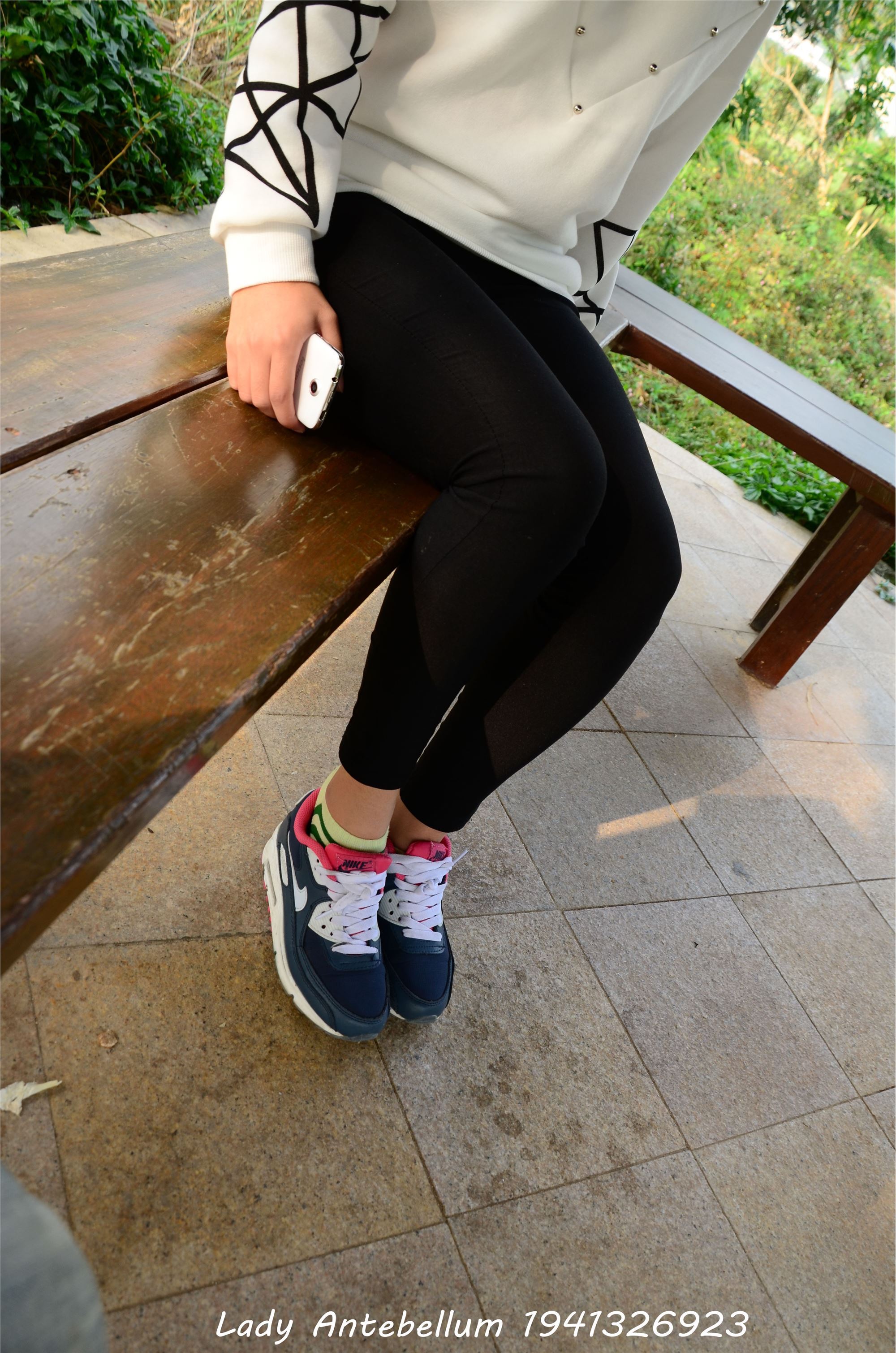 [战前女神] 恋足美腿棉袜女神级摄影套图 014