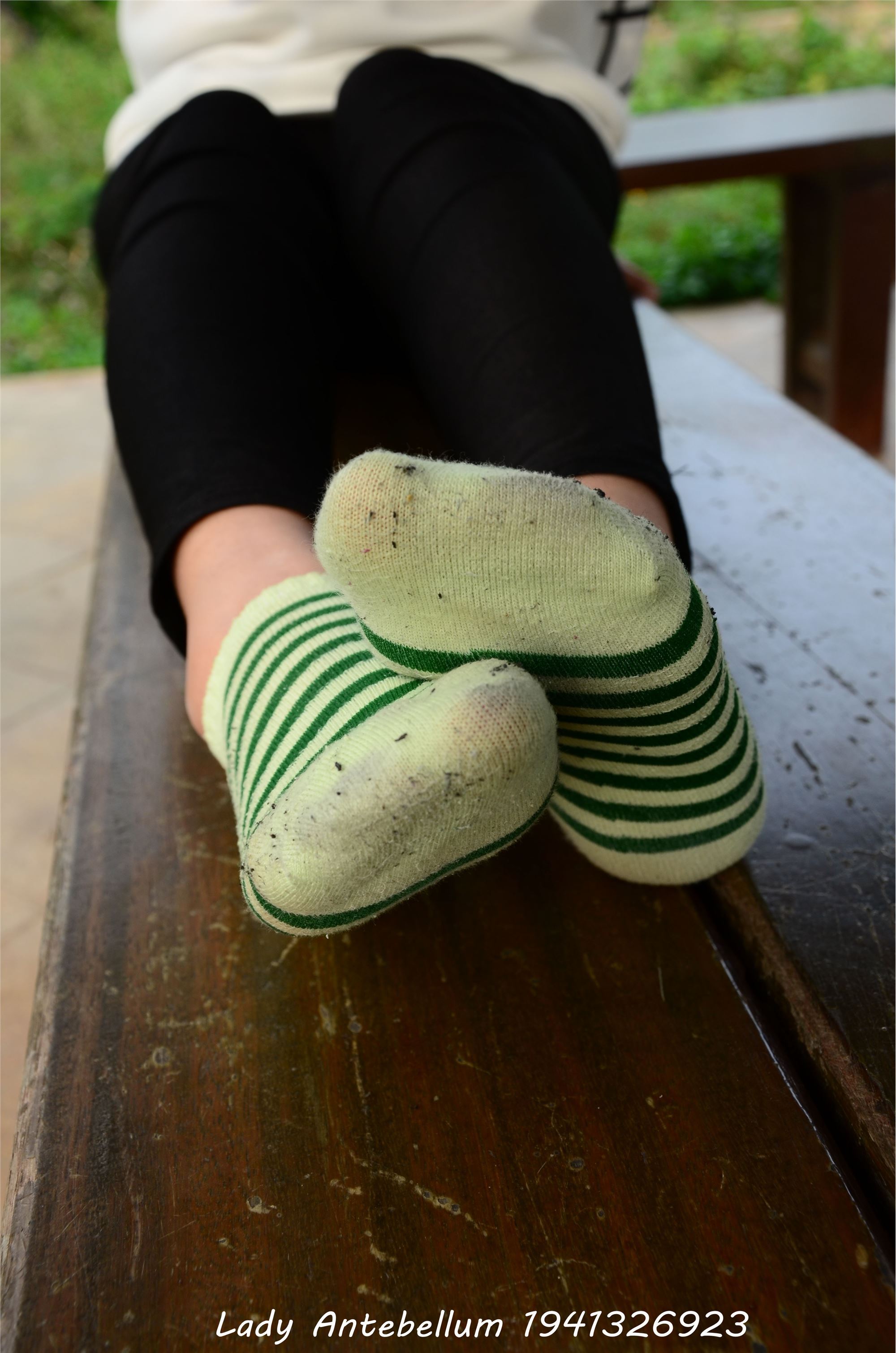 [战前女神] 恋足美腿棉袜女神级摄影套图 014