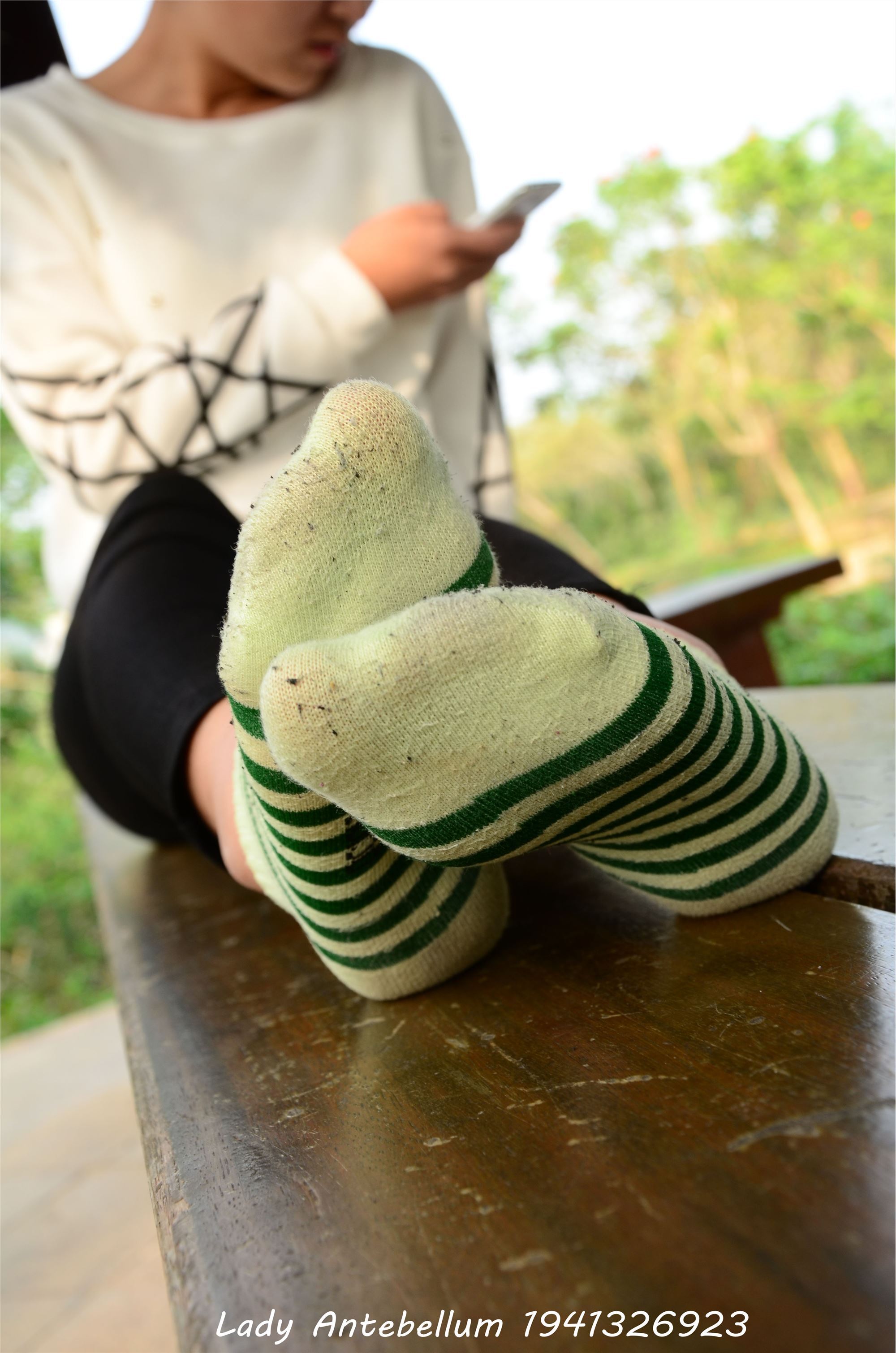 [战前女神] 恋足美腿棉袜女神级摄影套图 014