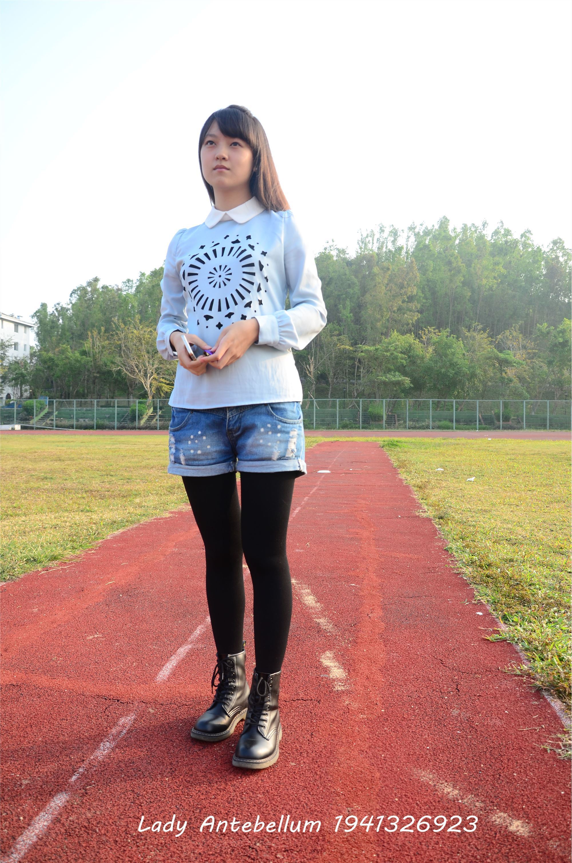 [战前女神] 恋足美腿棉袜女神级摄影套图 015