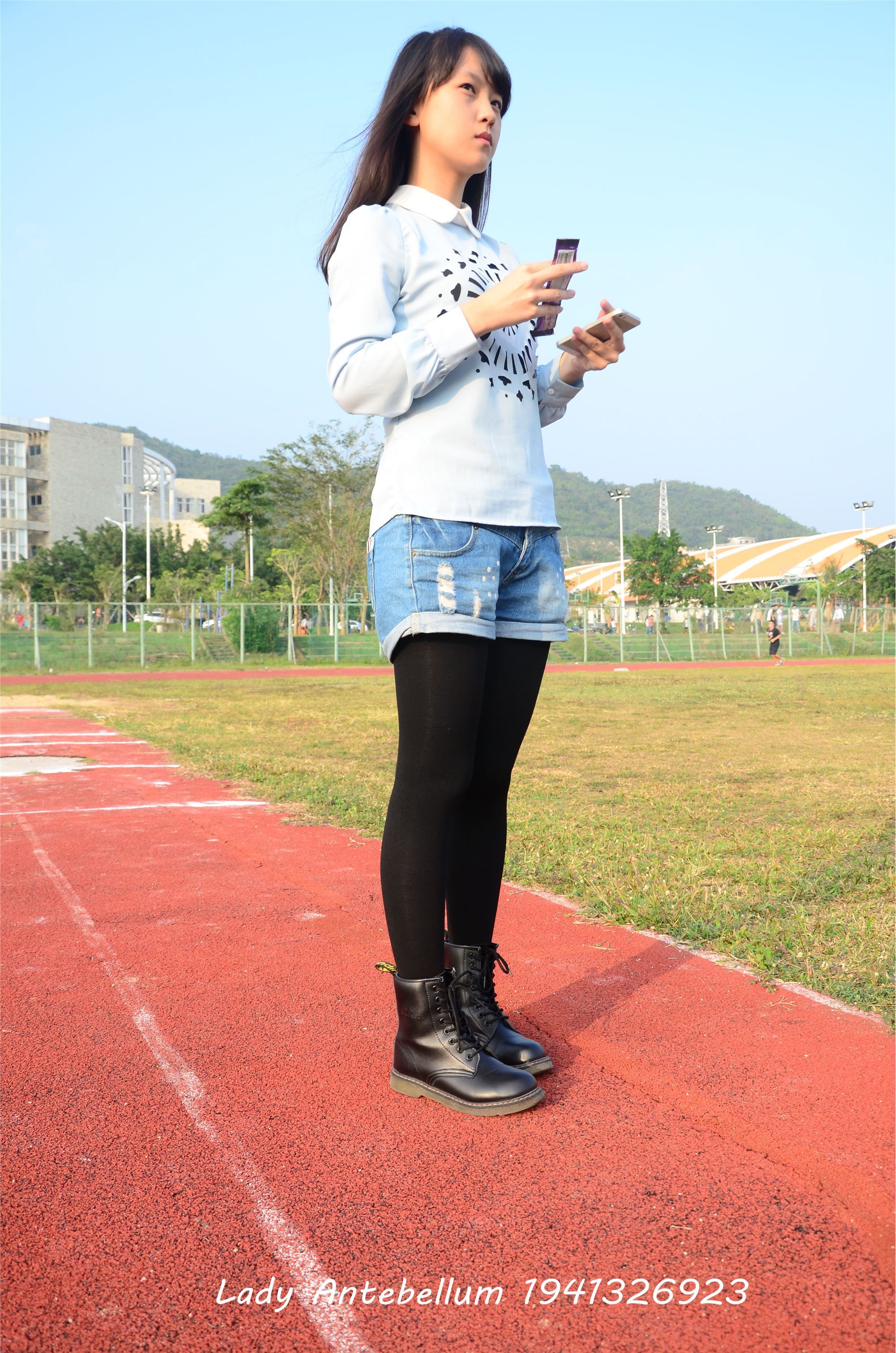 [战前女神] 恋足美腿棉袜女神级摄影套图 015