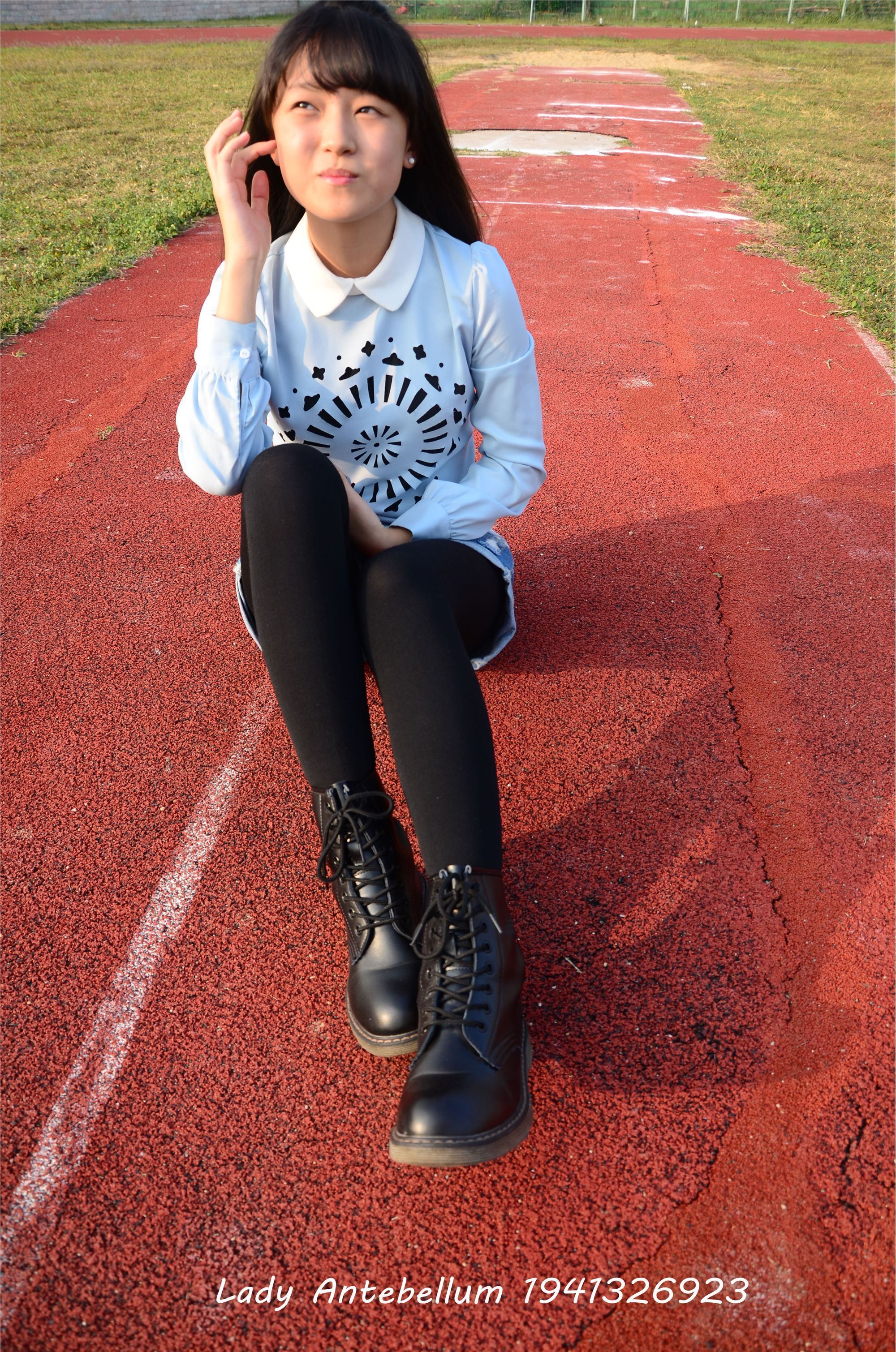 [战前女神] 恋足美腿棉袜女神级摄影套图 015