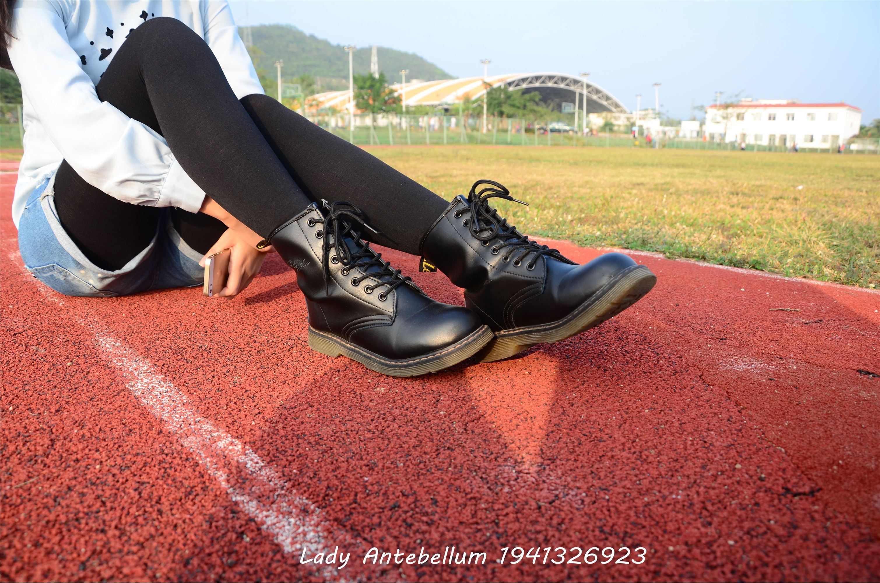 [战前女神] 恋足美腿棉袜女神级摄影套图 015