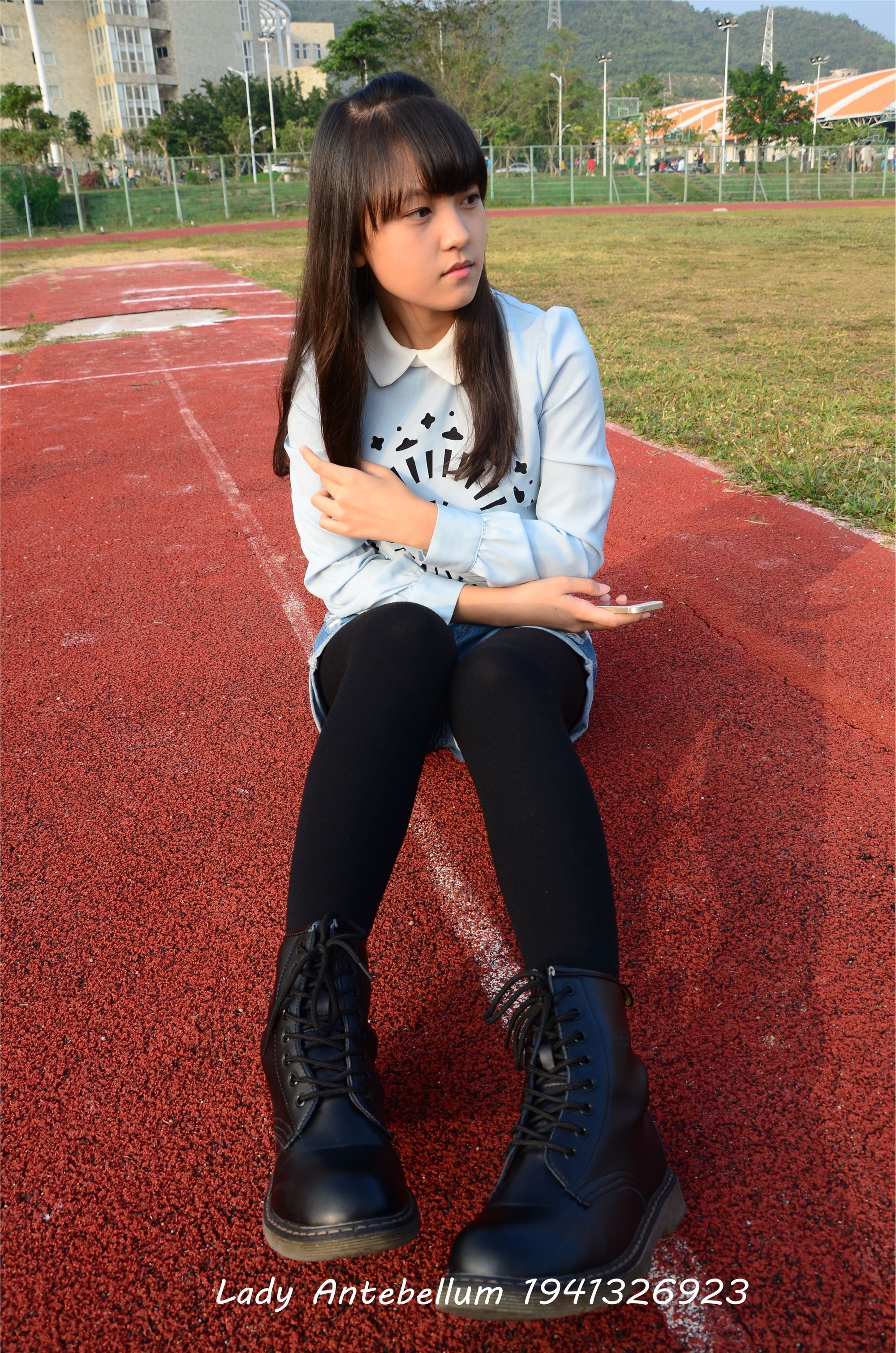 [战前女神] 恋足美腿棉袜女神级摄影套图 015