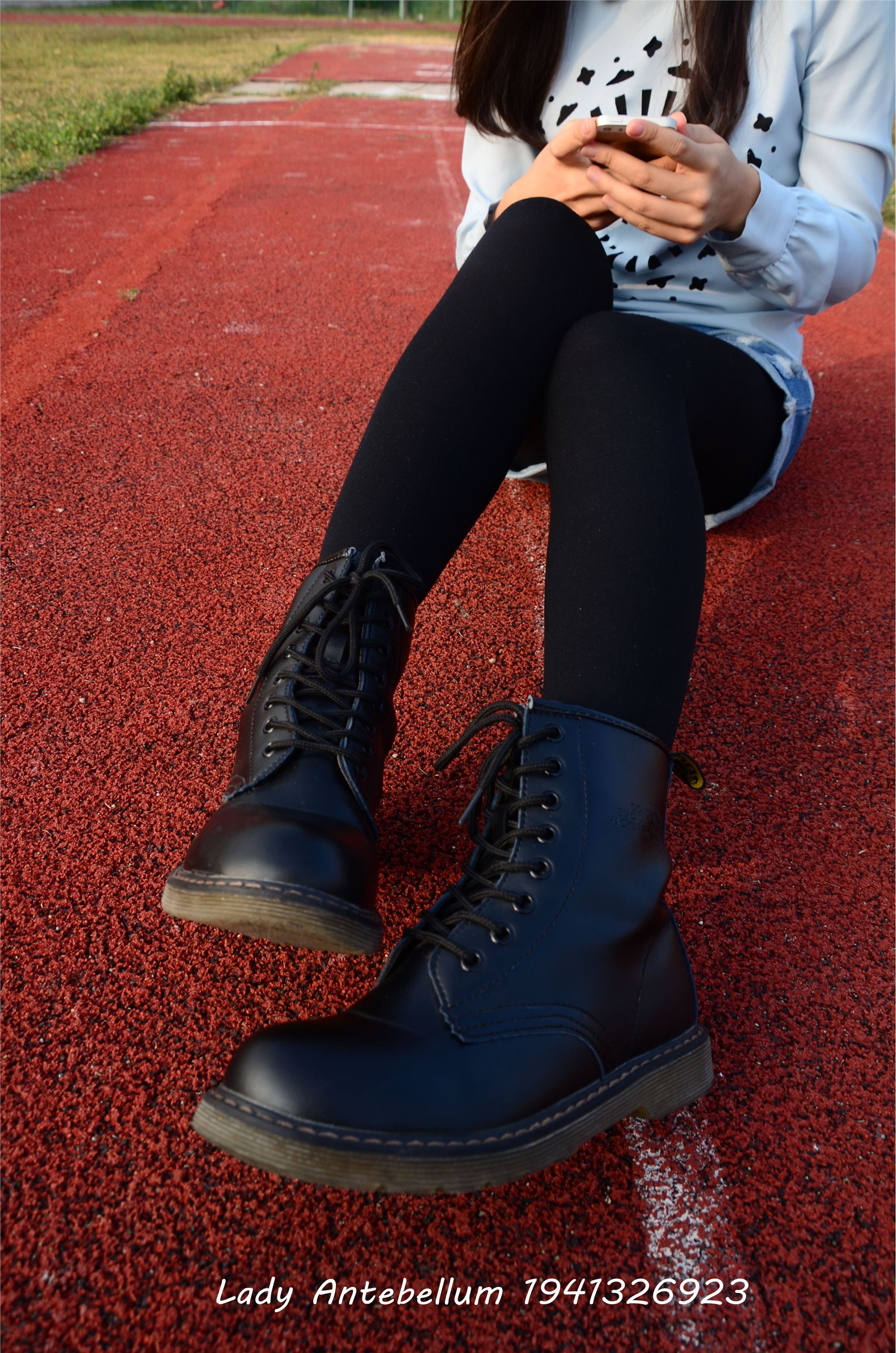 [战前女神] 恋足美腿棉袜女神级摄影套图 015