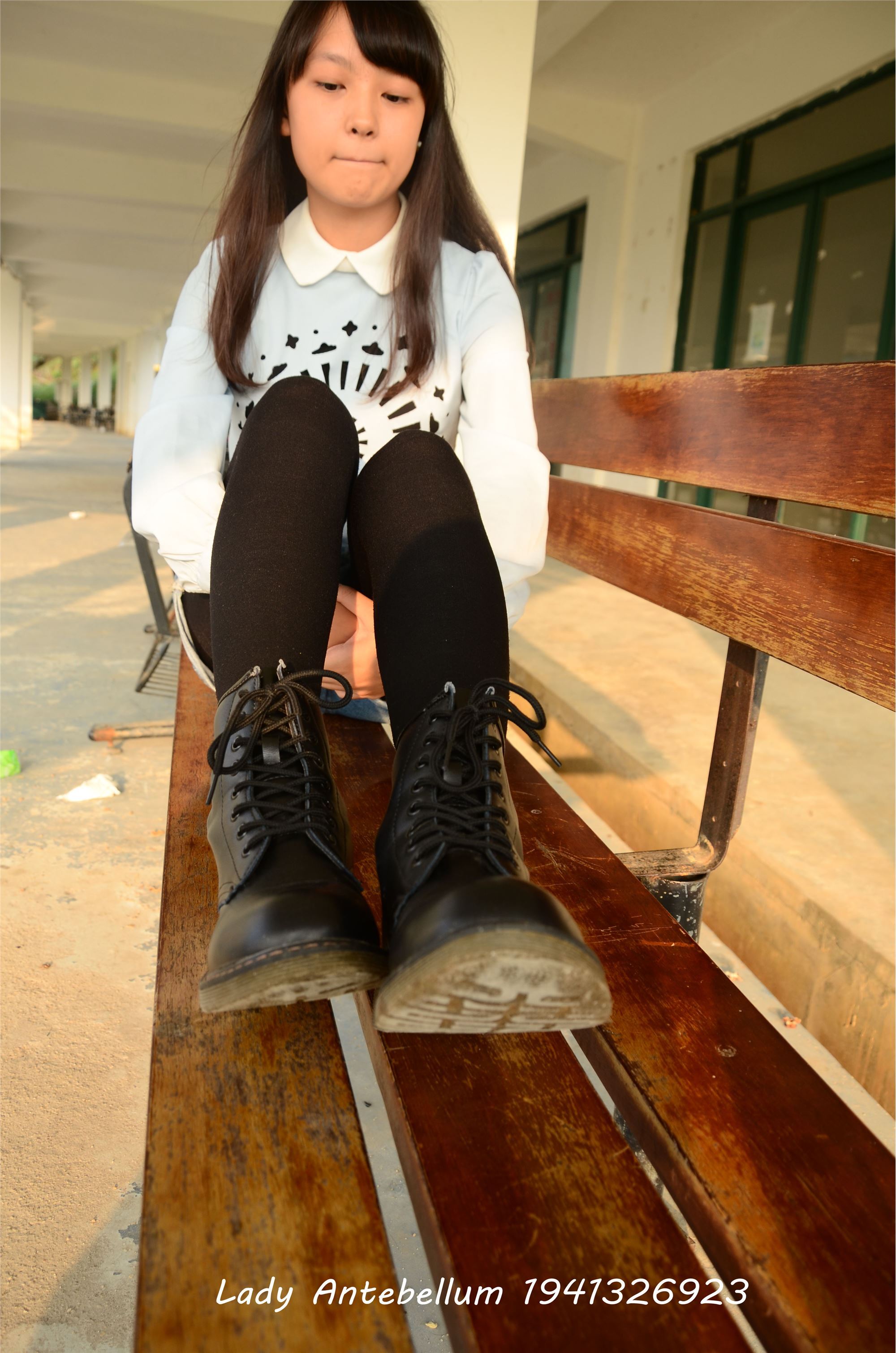 [战前女神] 恋足美腿棉袜女神级摄影套图 015