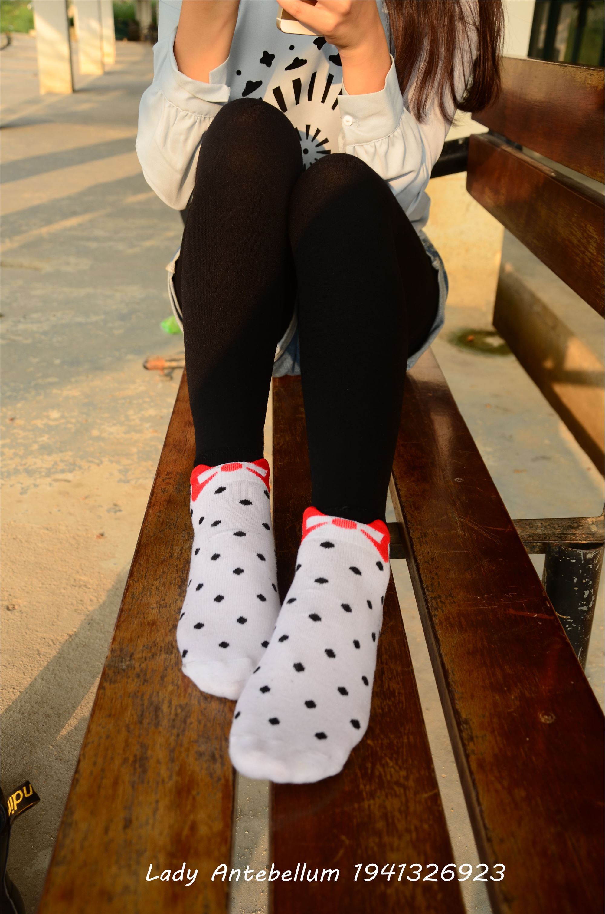 [战前女神] 恋足美腿棉袜女神级摄影套图 015