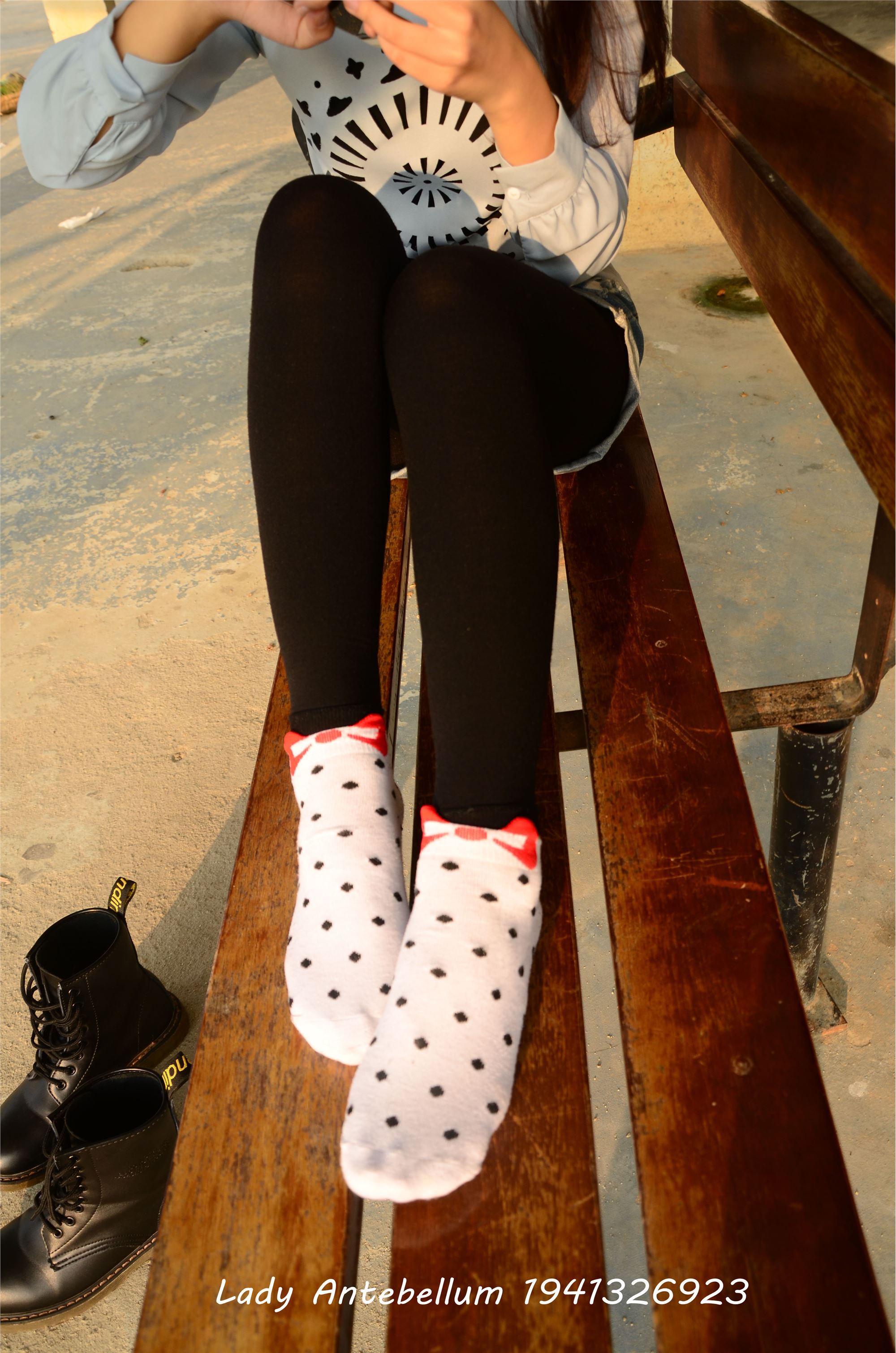 [战前女神] 恋足美腿棉袜女神级摄影套图 015