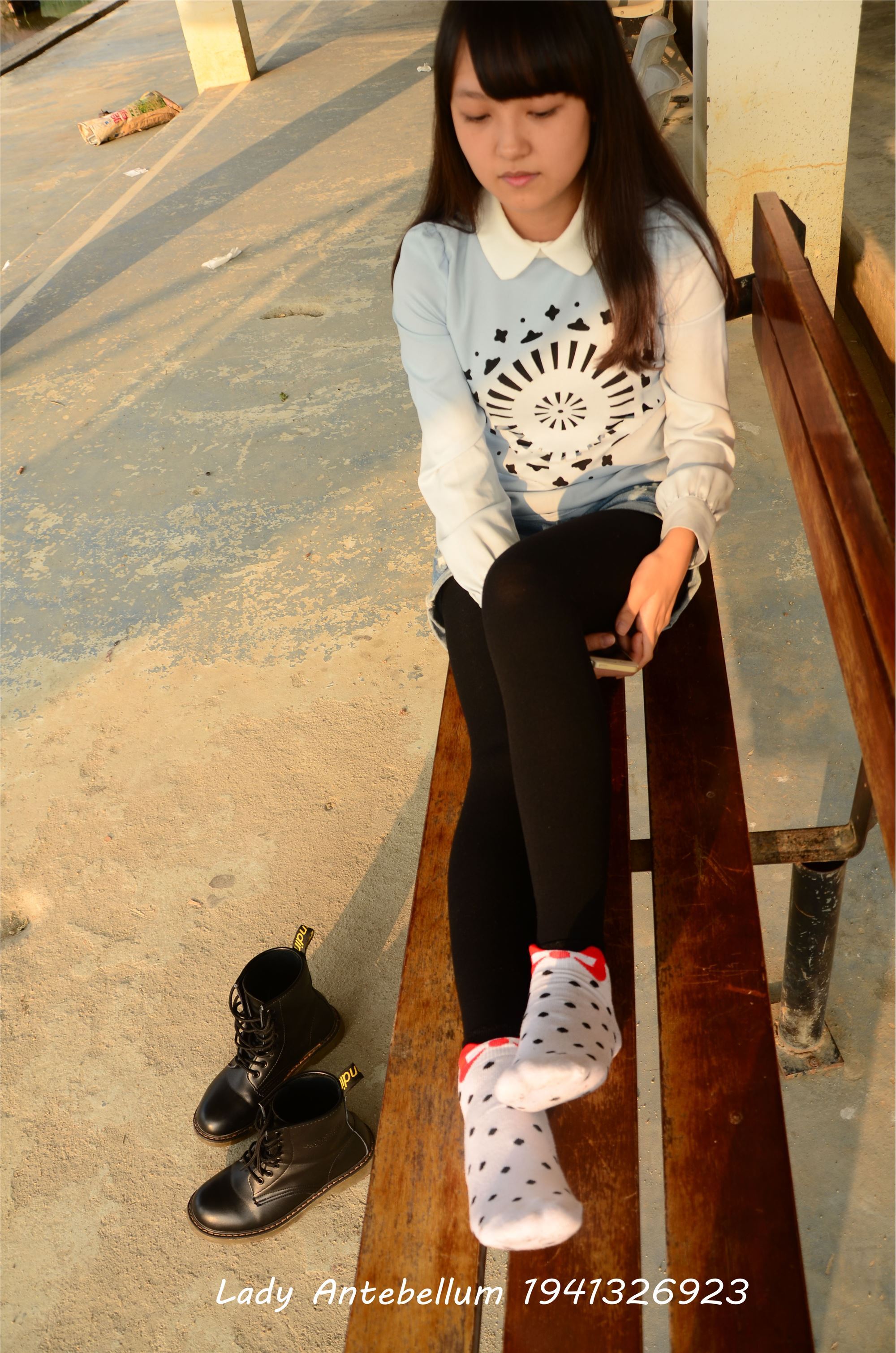 [战前女神] 恋足美腿棉袜女神级摄影套图 015