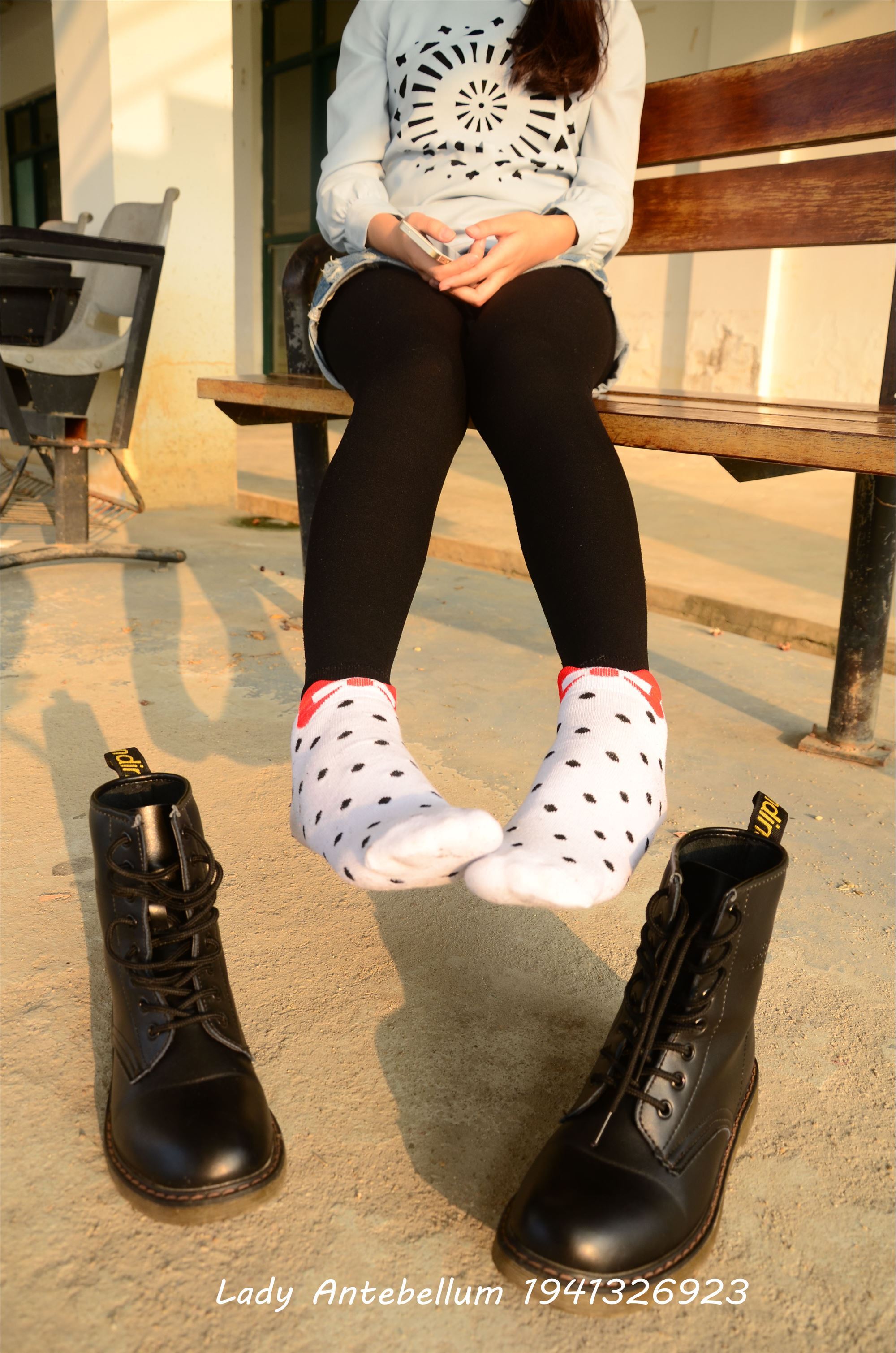 [战前女神] 恋足美腿棉袜女神级摄影套图 015