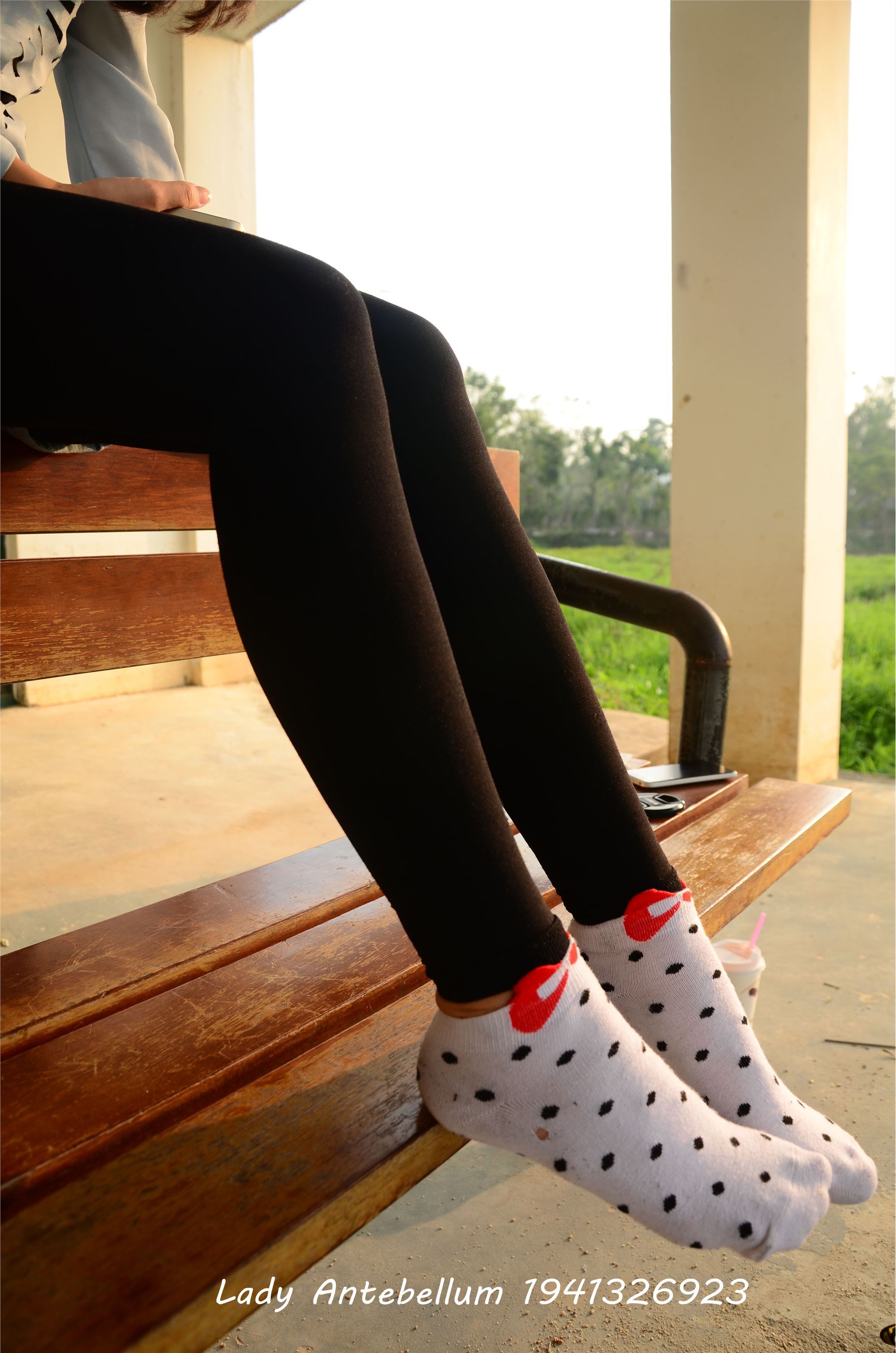 [战前女神] 恋足美腿棉袜女神级摄影套图 015