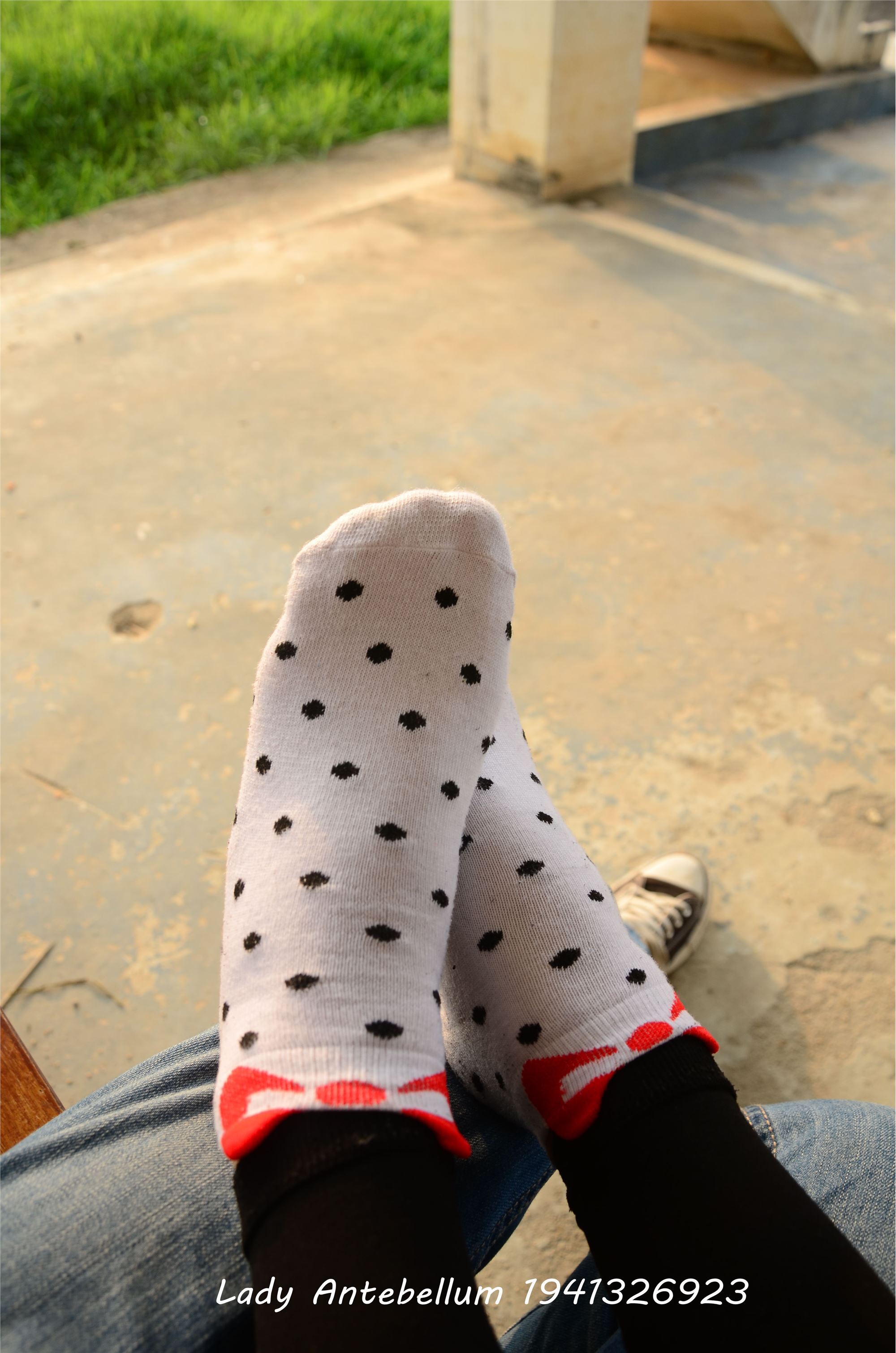 [战前女神] 恋足美腿棉袜女神级摄影套图 015