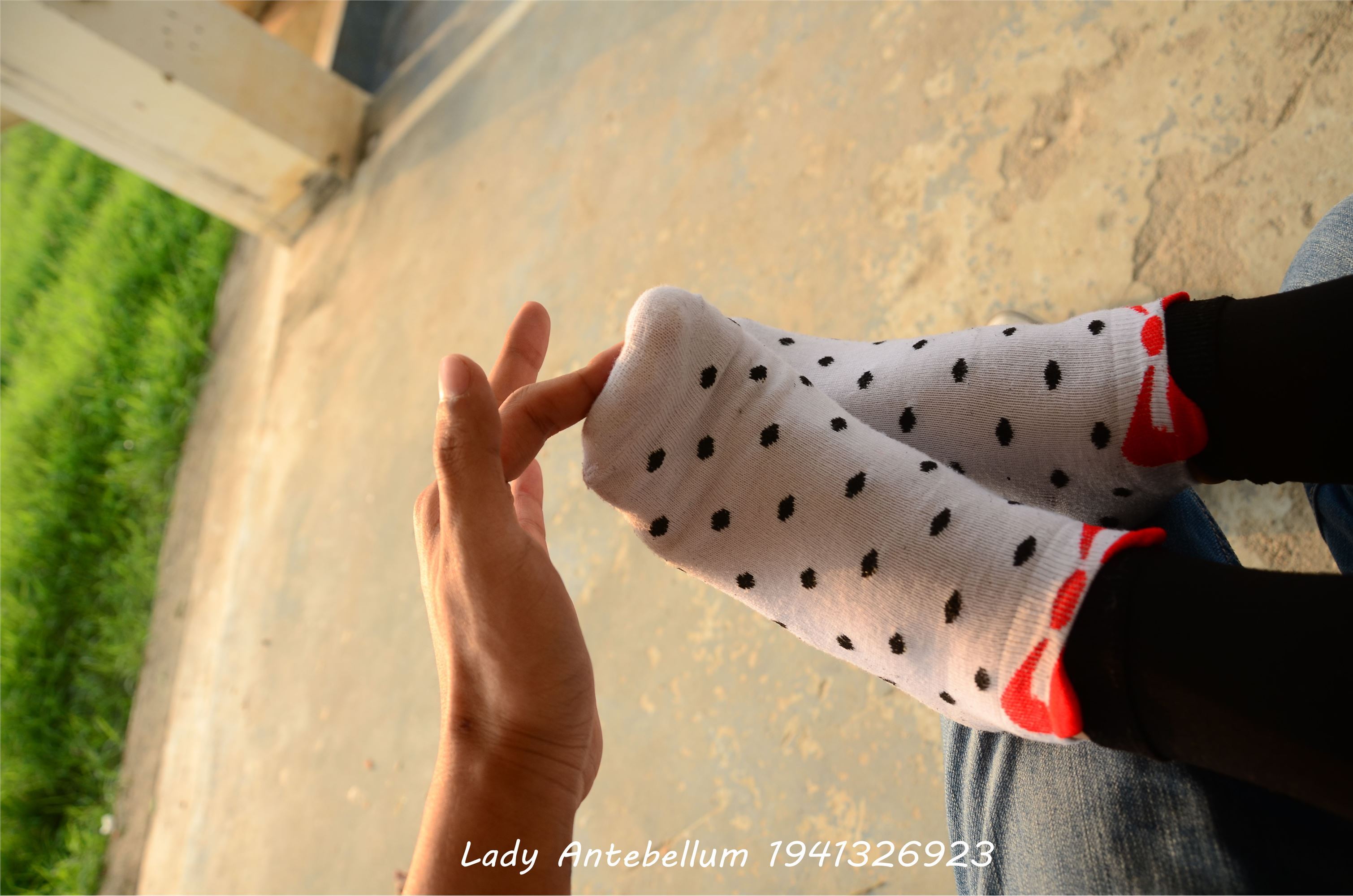 [战前女神] 恋足美腿棉袜女神级摄影套图 015