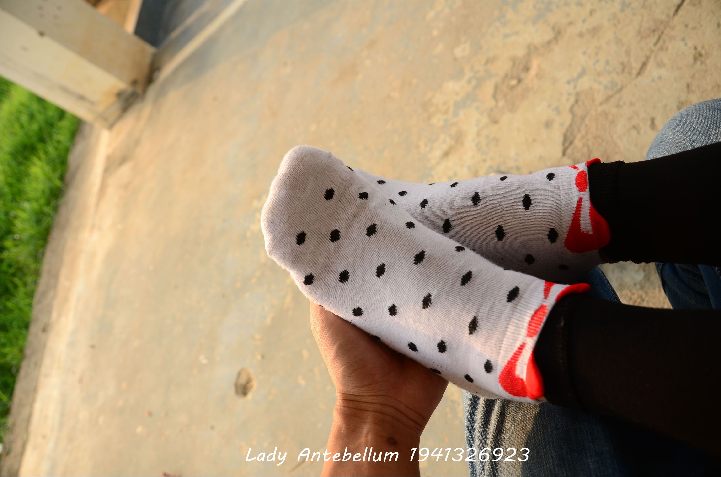 [战前女神] 恋足美腿棉袜女神级摄影套图 015