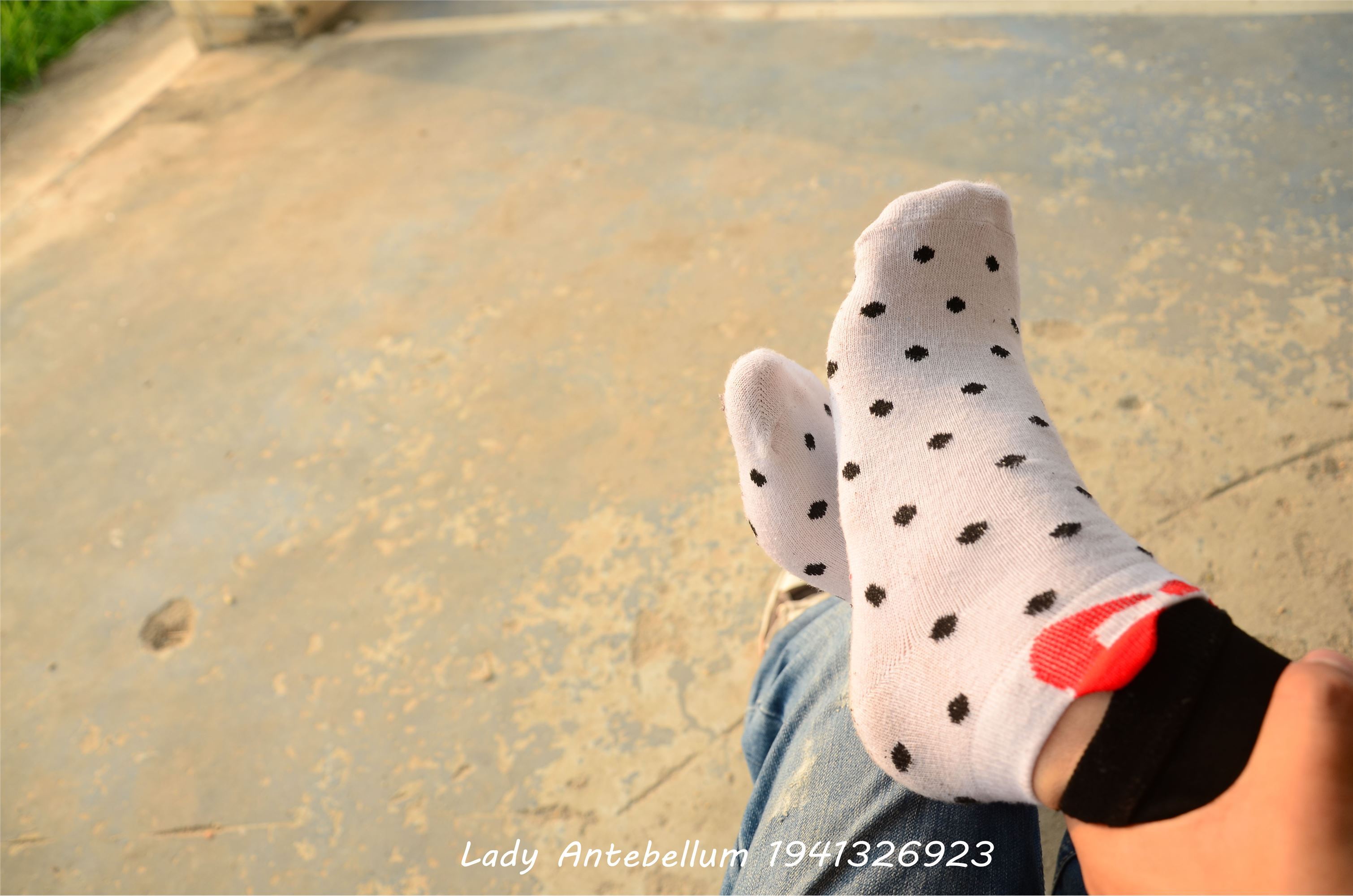 [战前女神] 恋足美腿棉袜女神级摄影套图 015