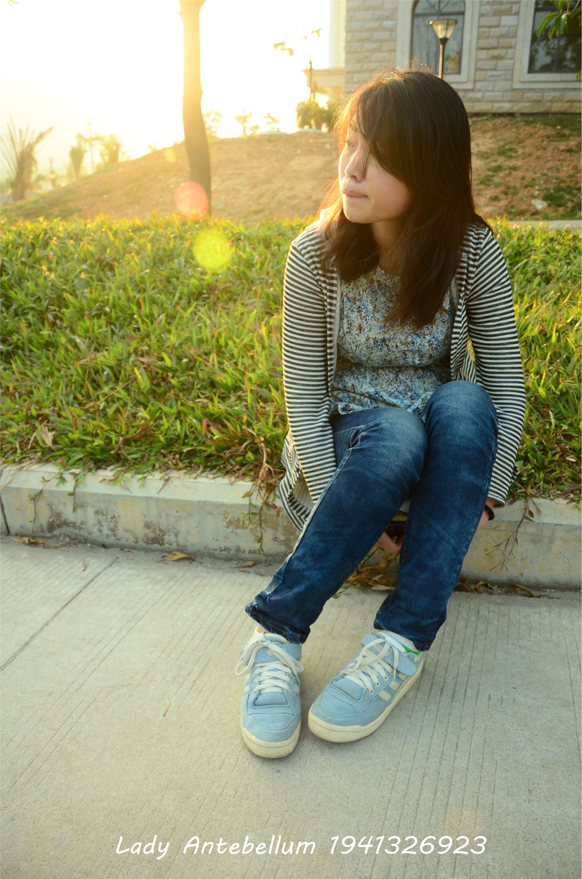 [战前女神] 恋足美腿棉袜女神级摄影套图 016