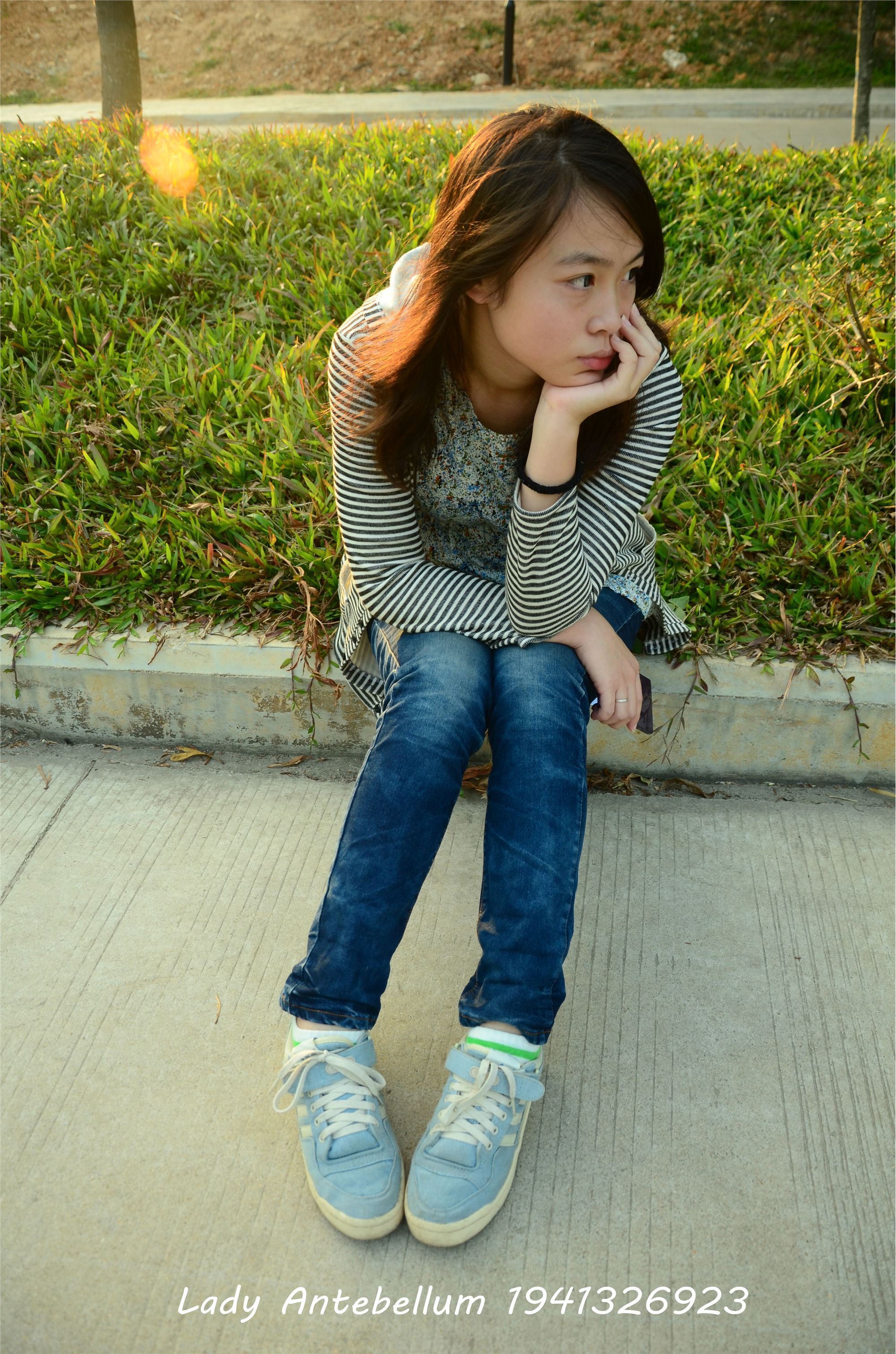 [战前女神] 恋足美腿棉袜女神级摄影套图 016