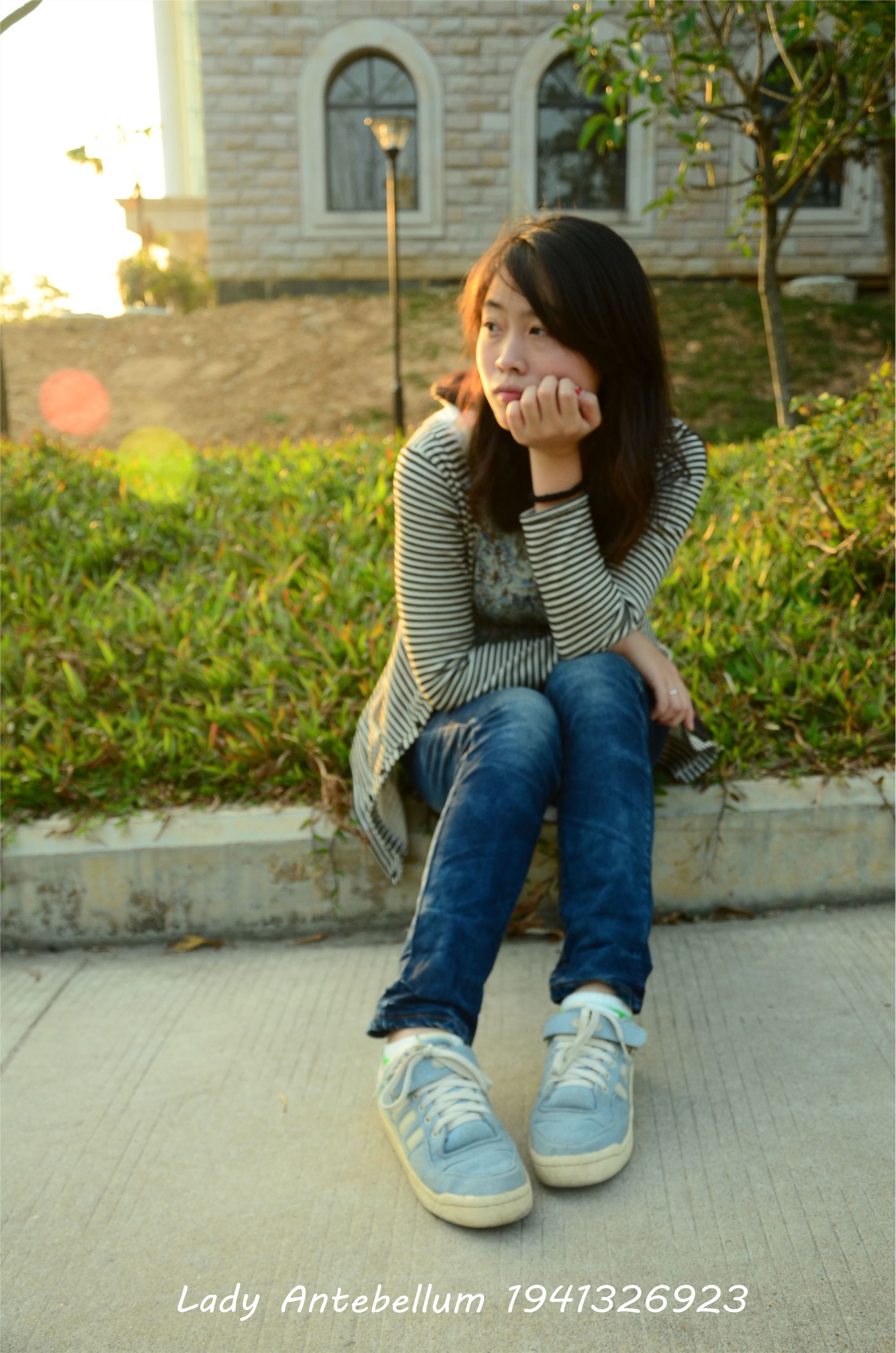 [战前女神] 恋足美腿棉袜女神级摄影套图 016